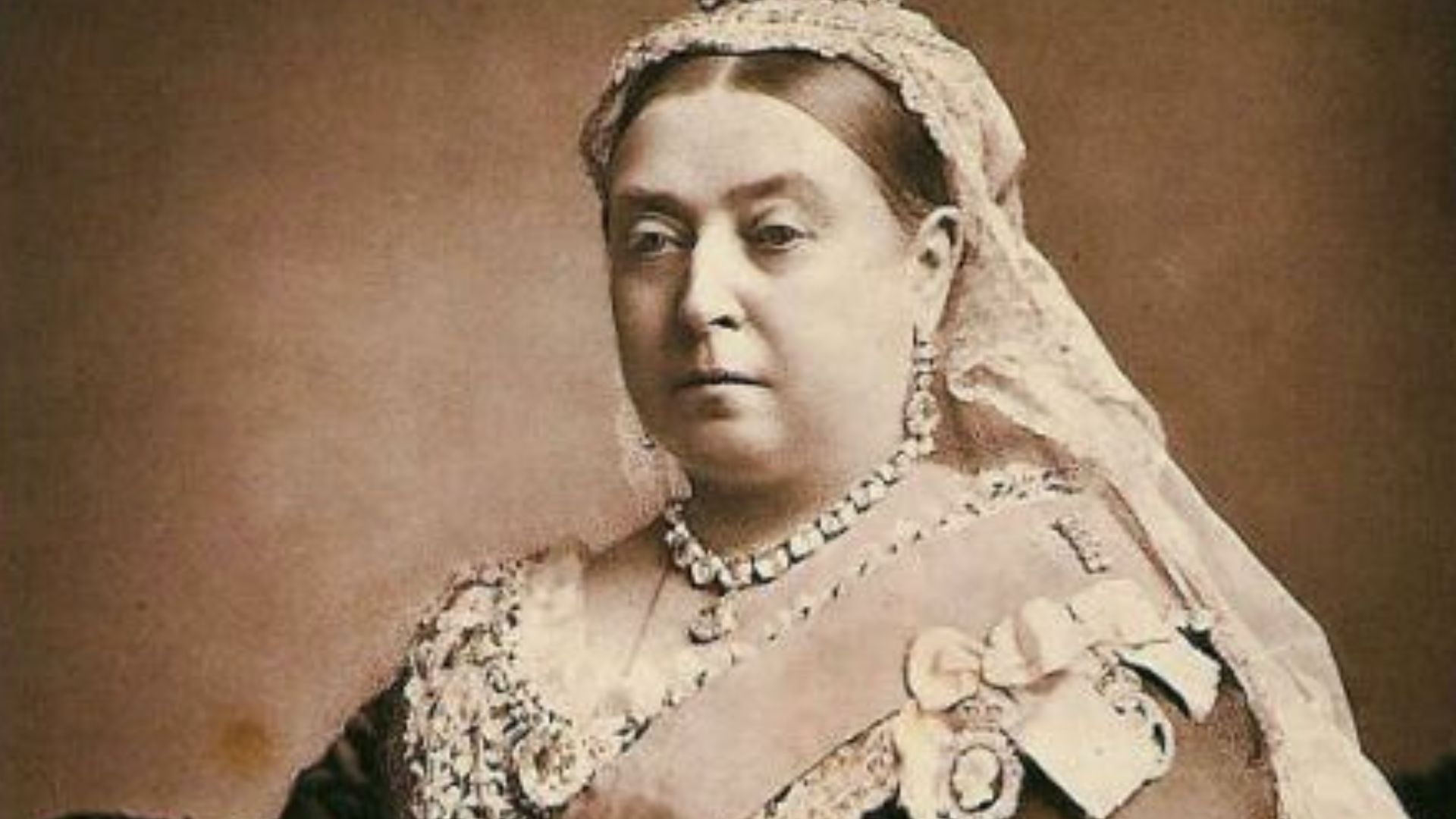 File:Queen-Victoria.png