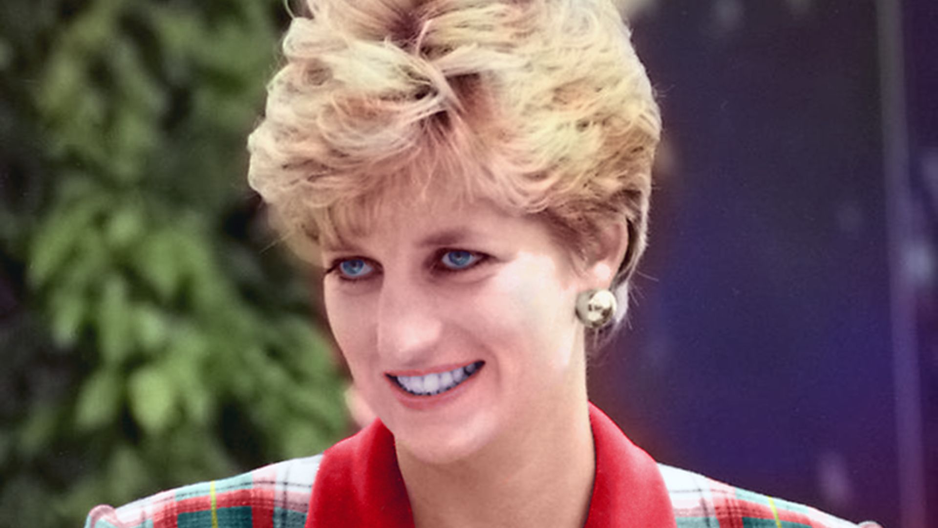 File:Princess Diana at Accord Hospice colorized.png