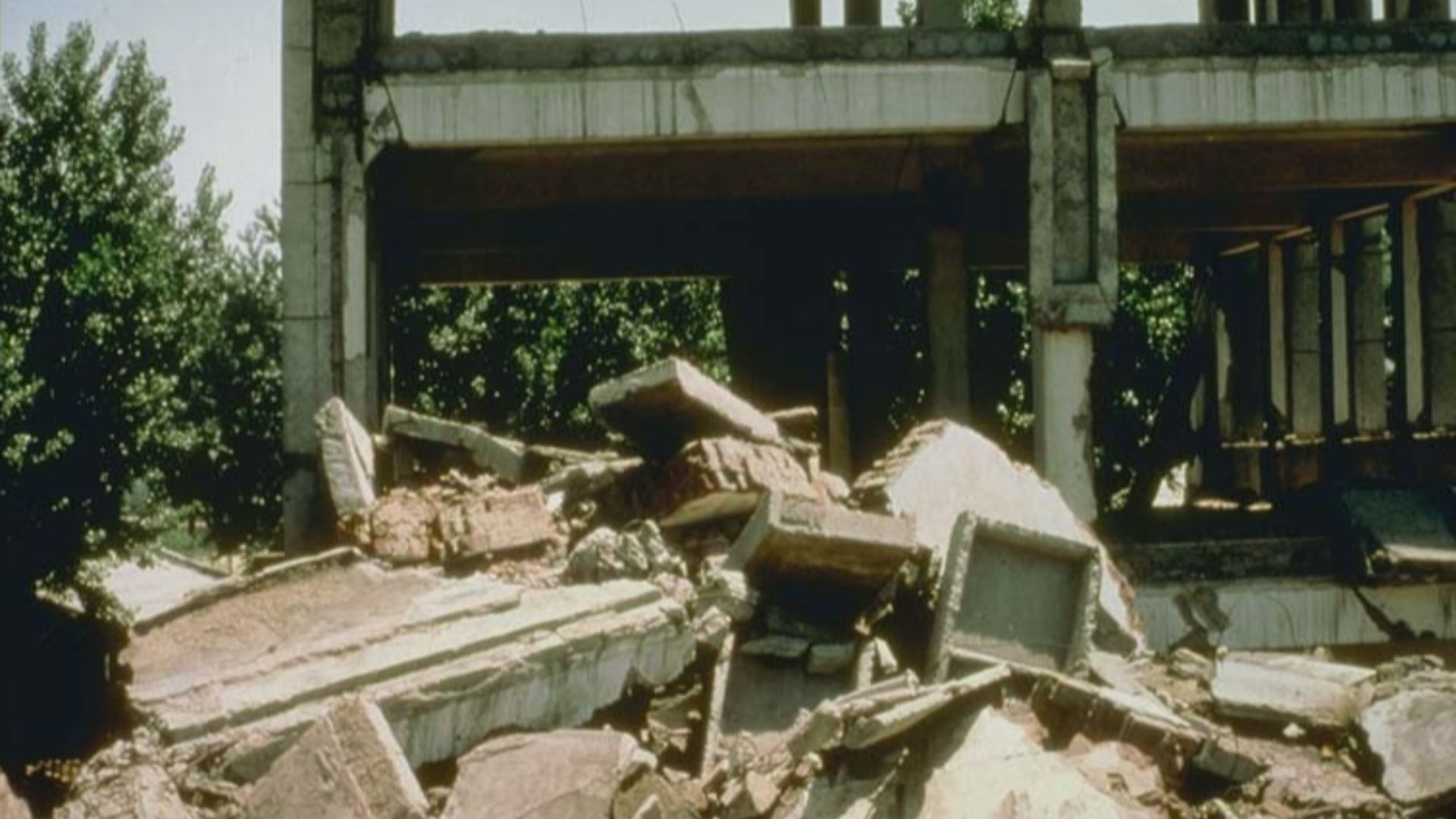 File:Tangshan earthquake.jpg