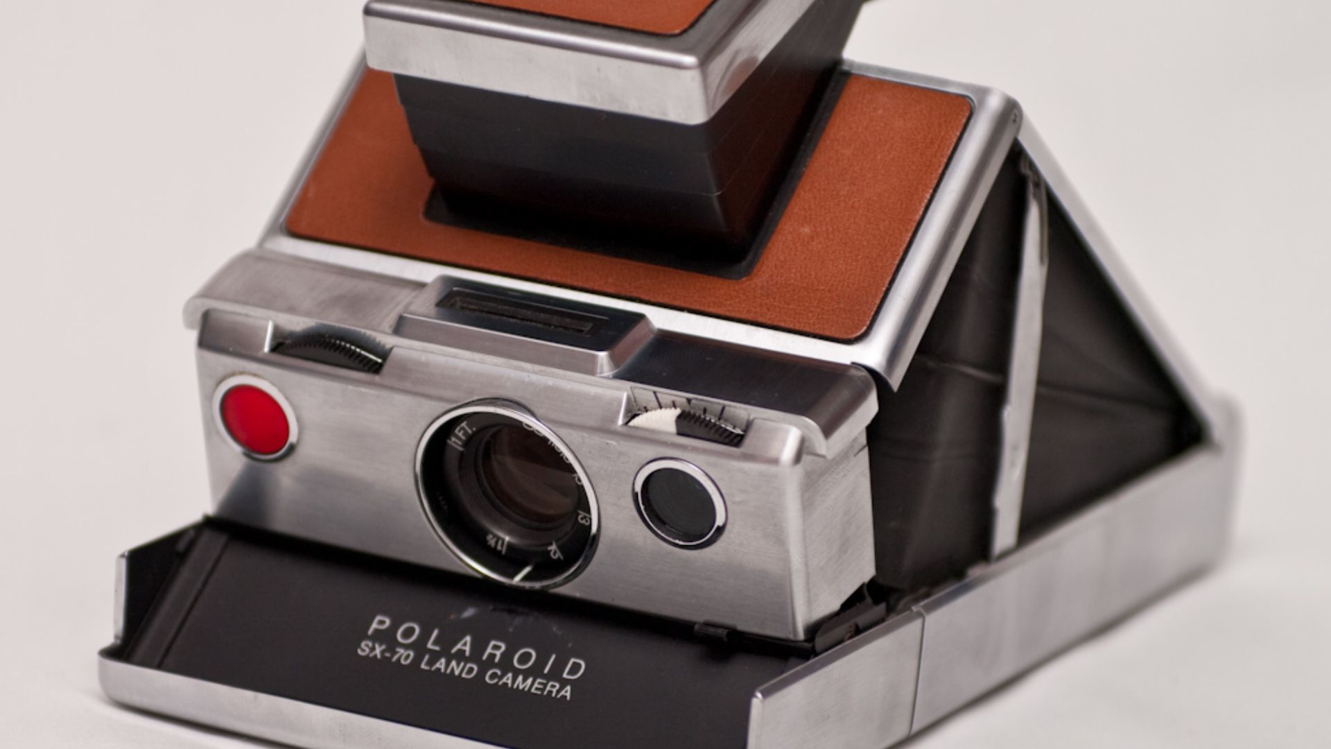 File:Polaroid SX-70 (4462345243).jpg