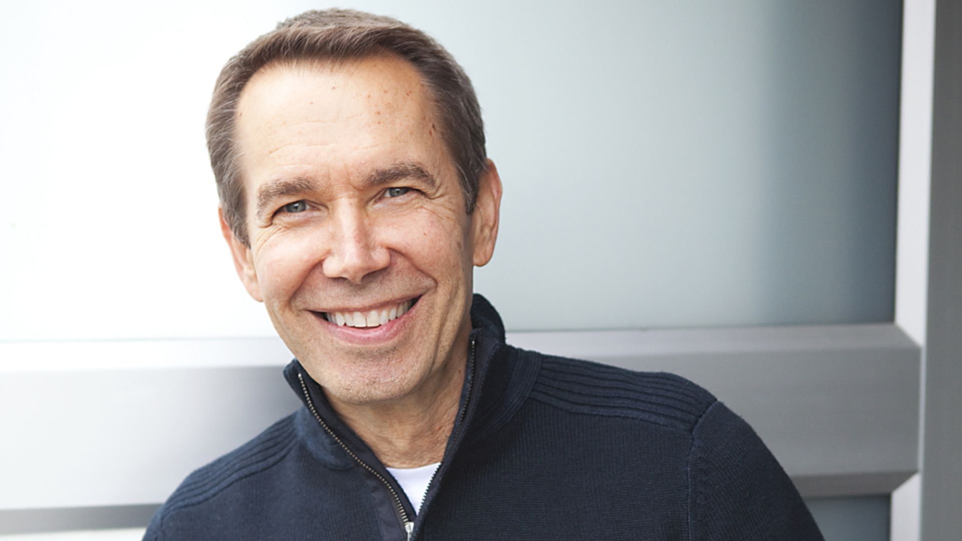 File:Jeff Koons in New York.jpg