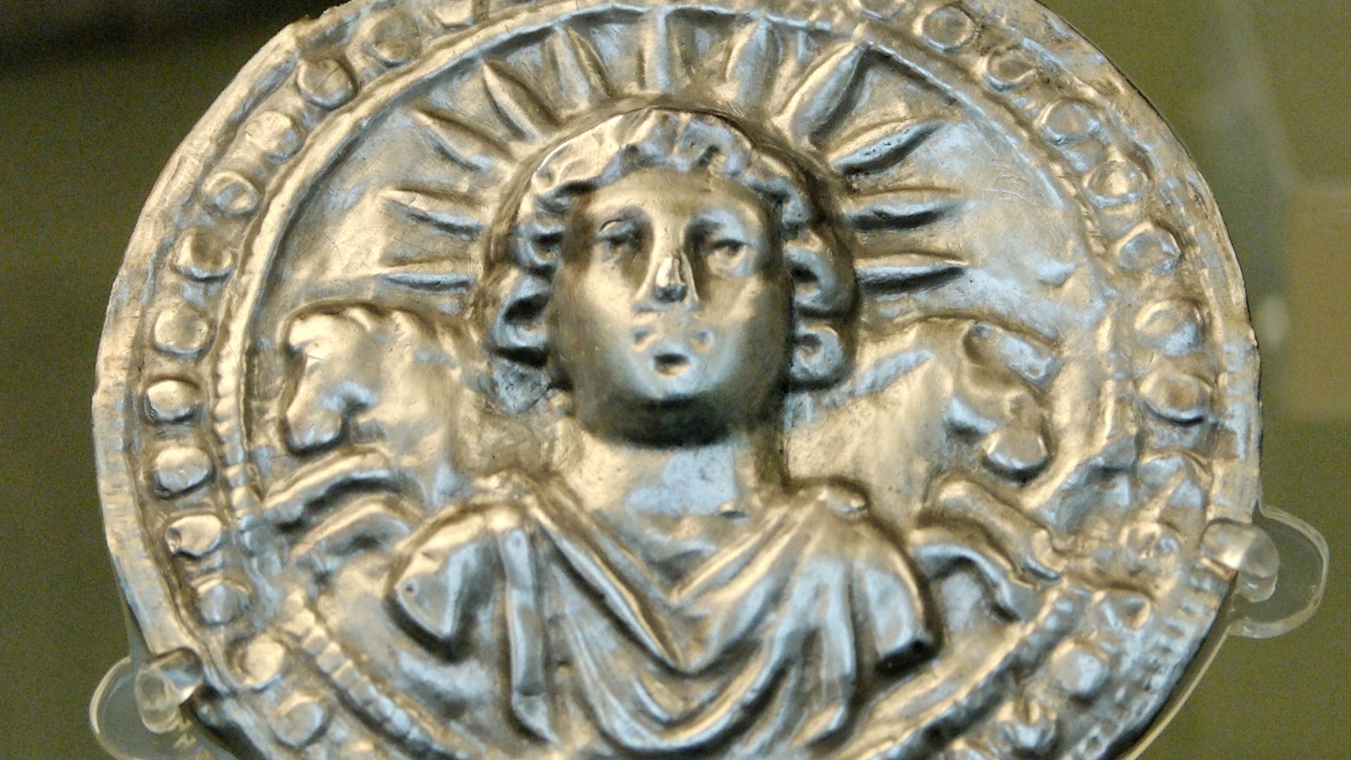 File:Disc Sol BM GR1899.12-1.2.jpg