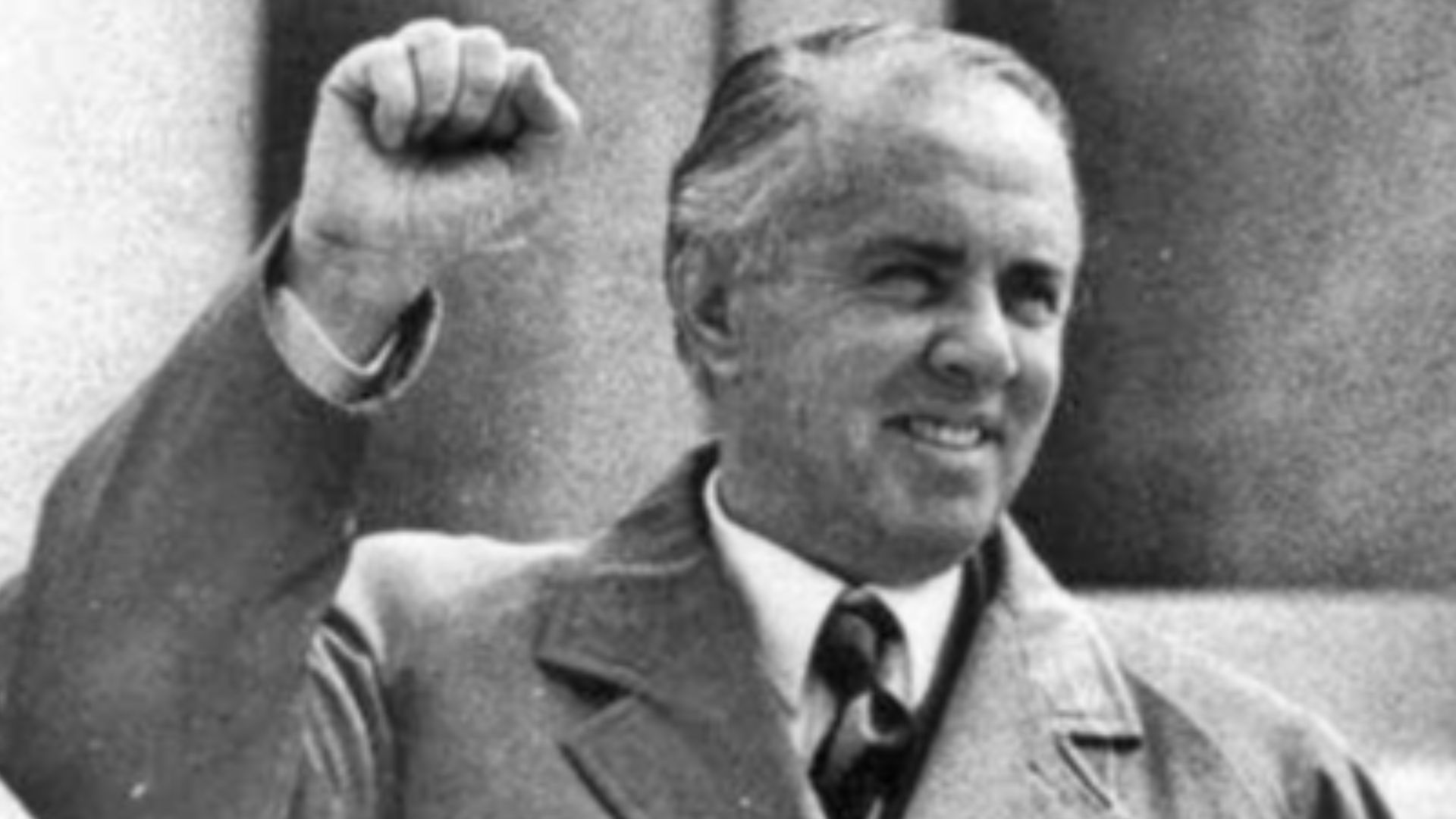 File:HODŽA druhá míza.jpg