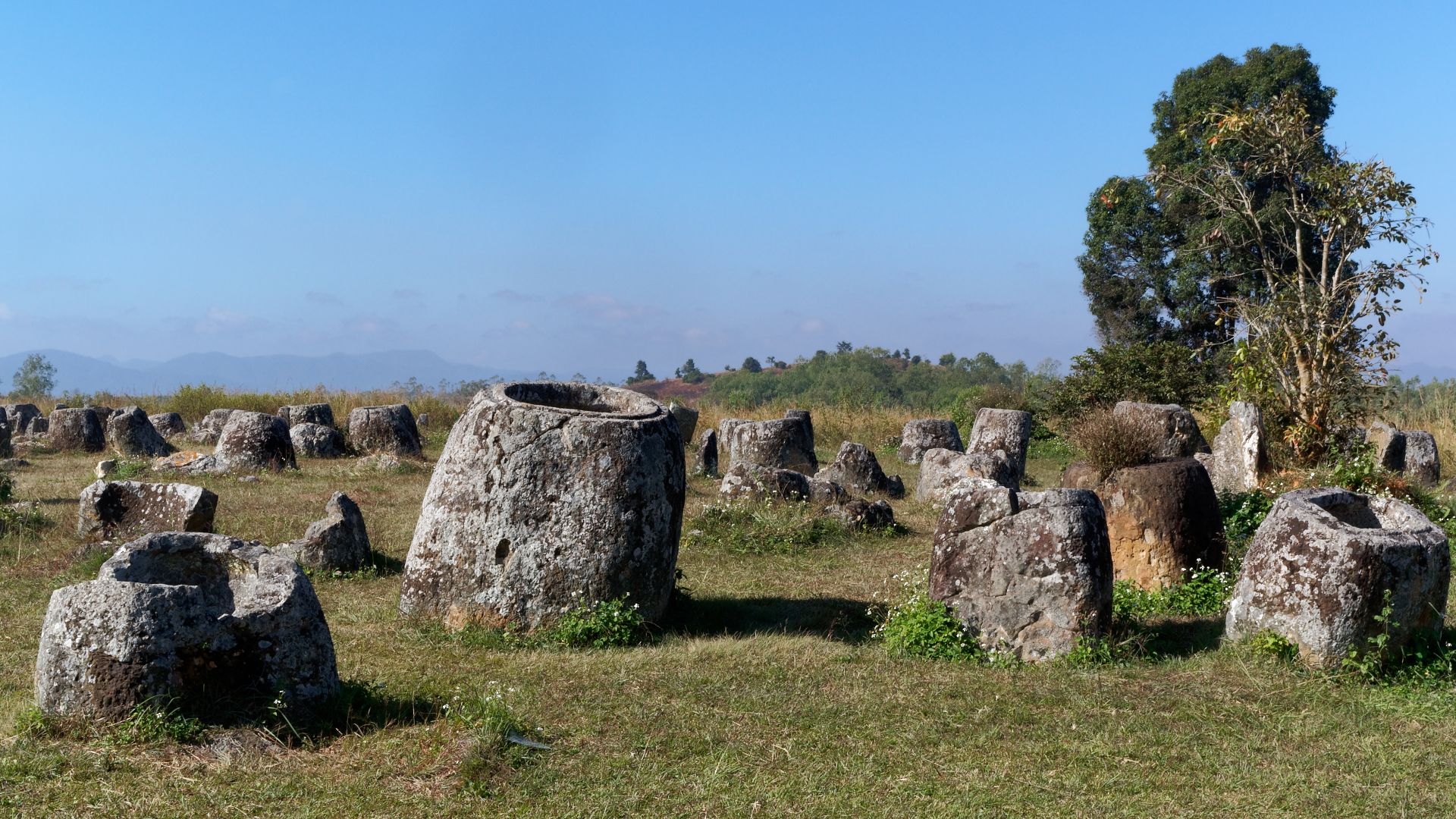File:20171115 Plain of Jars Site 1 Laos 2521 DxO.jpg