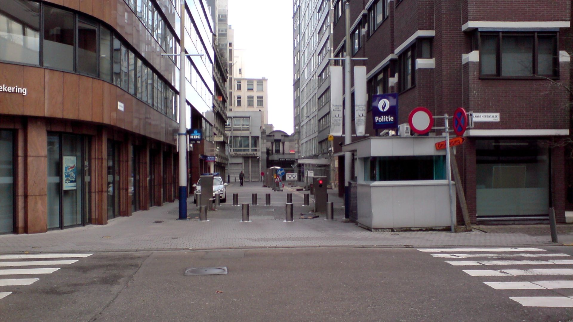 File:Antwerpen Hoveniersstraat.JPG