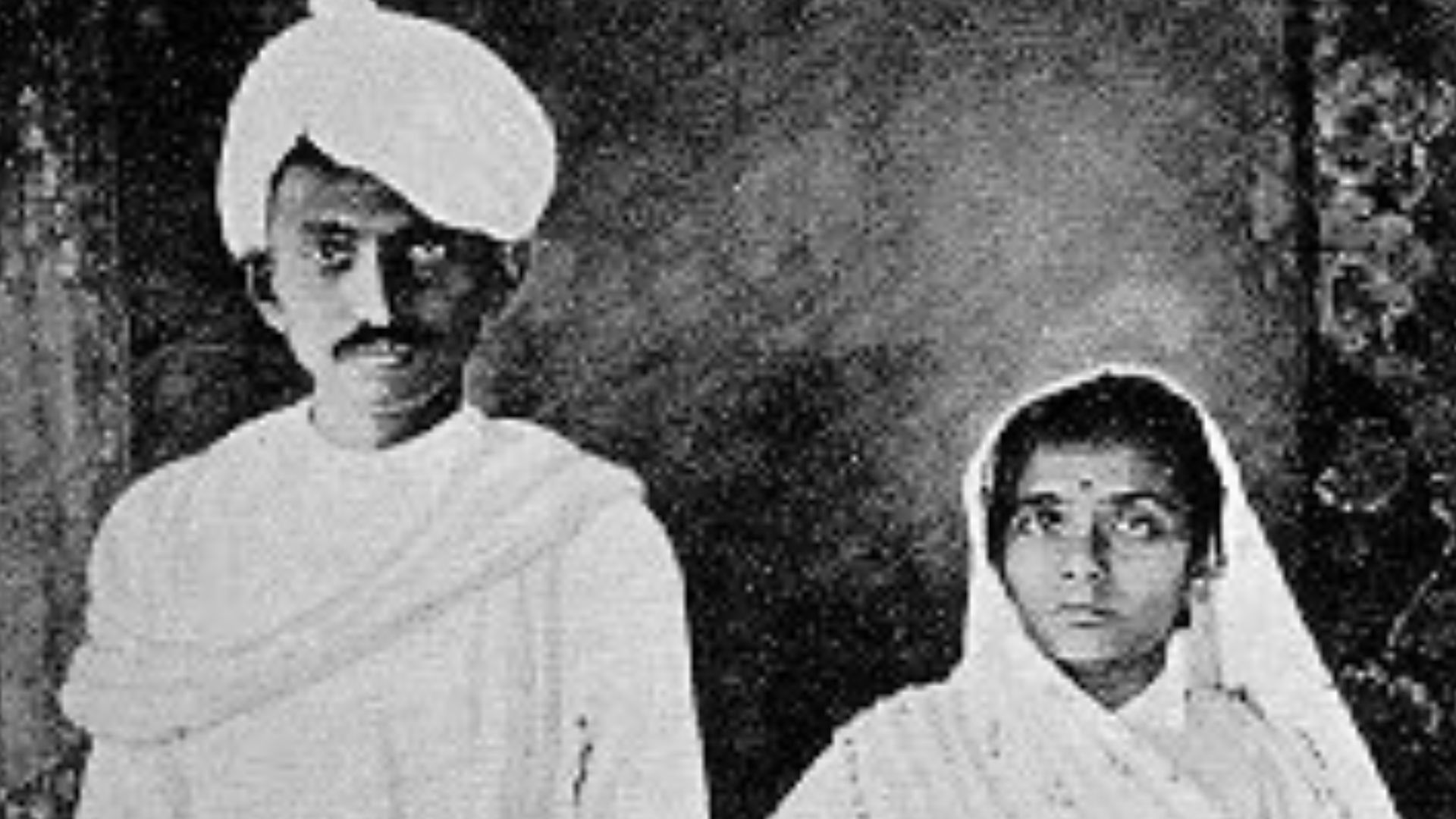 File:Gandhi and Kasturbhai.jpg