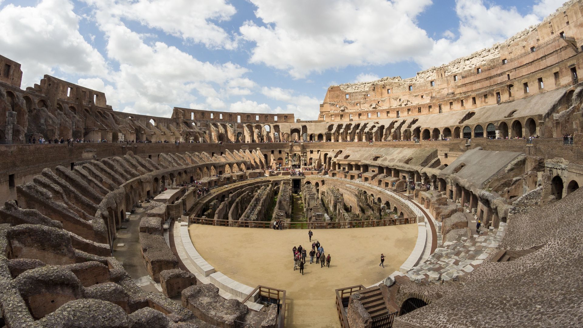 File:Colosseum interior 2012.jpg