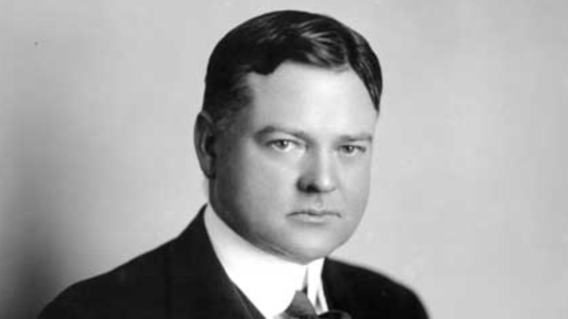 File:Herbert Hoover photo portrait from 1917.jpg
