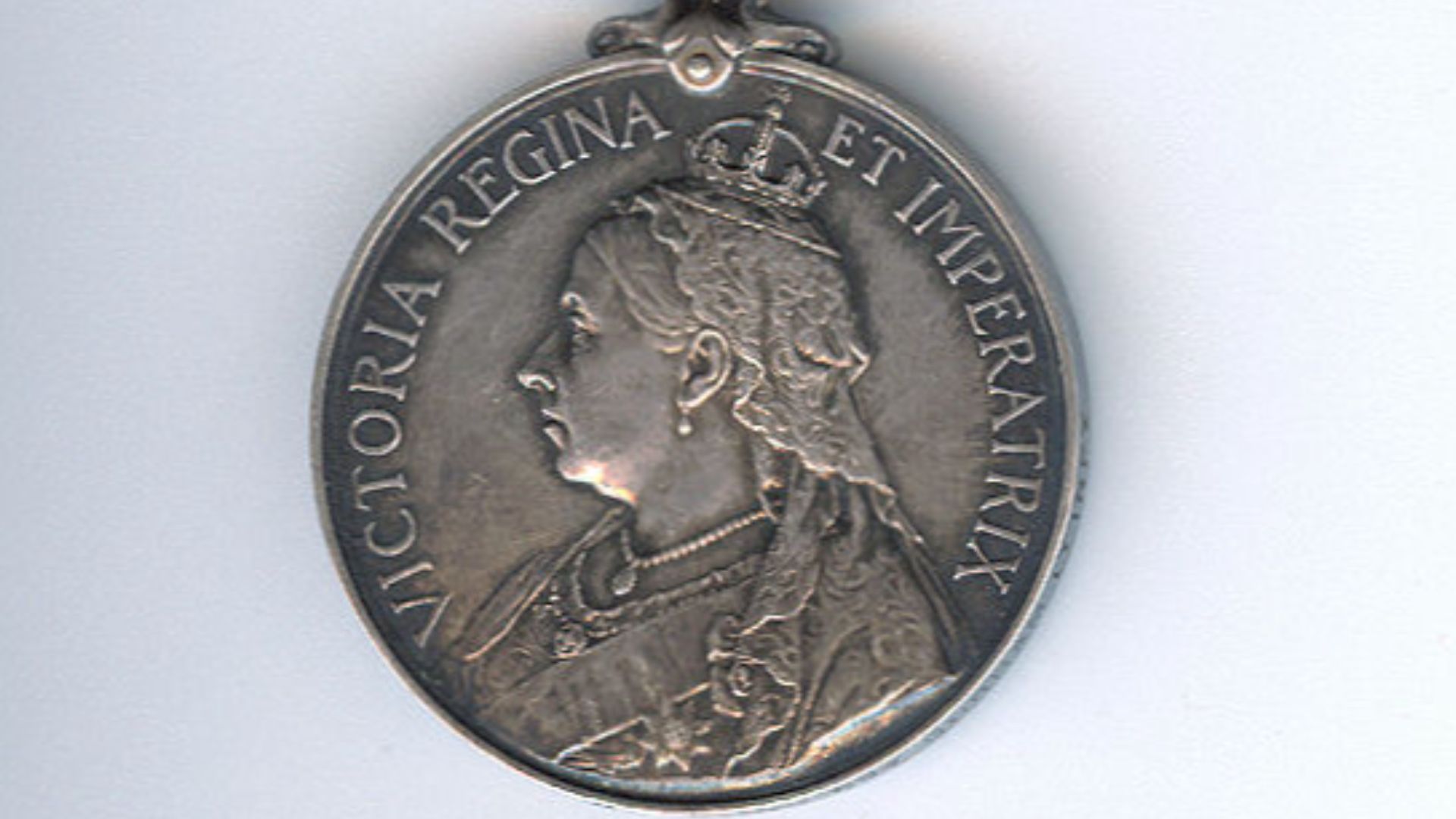 File:The Queen's South Africa Medal (Boer War).jpg