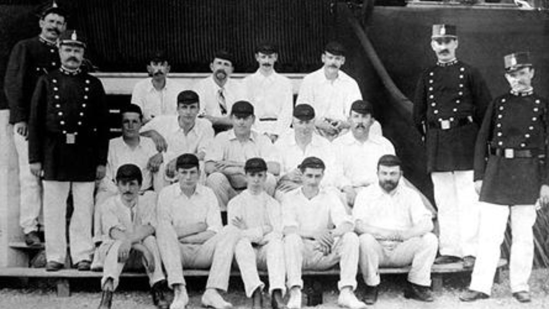 File:Great britain cricket team 1900.jpg