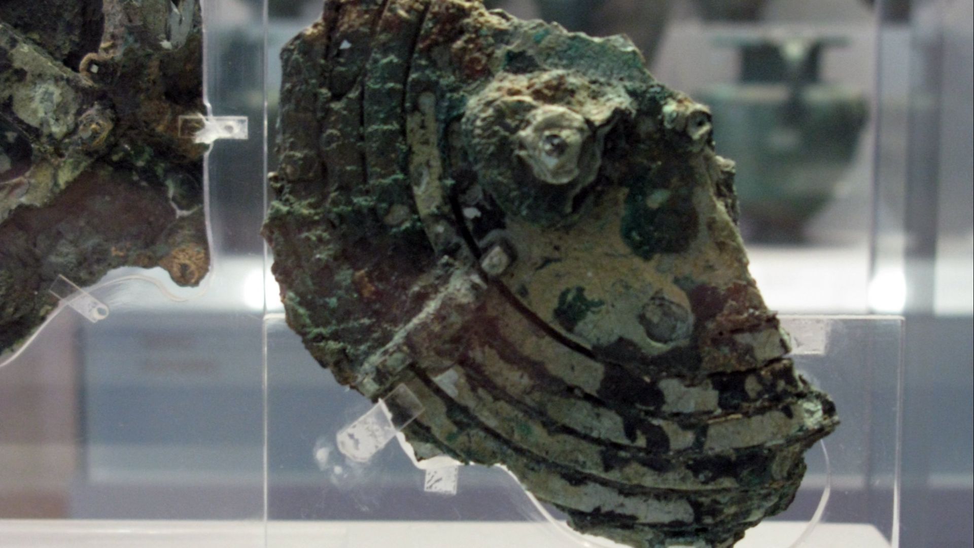 File:The Antikythera Mechanism (3471987204).jpg