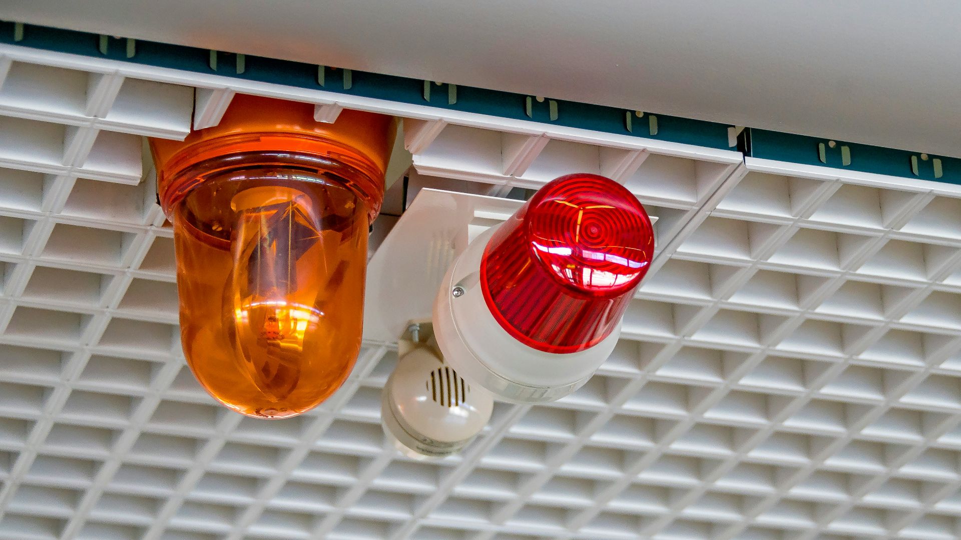 clear glass jar with orange liquid
