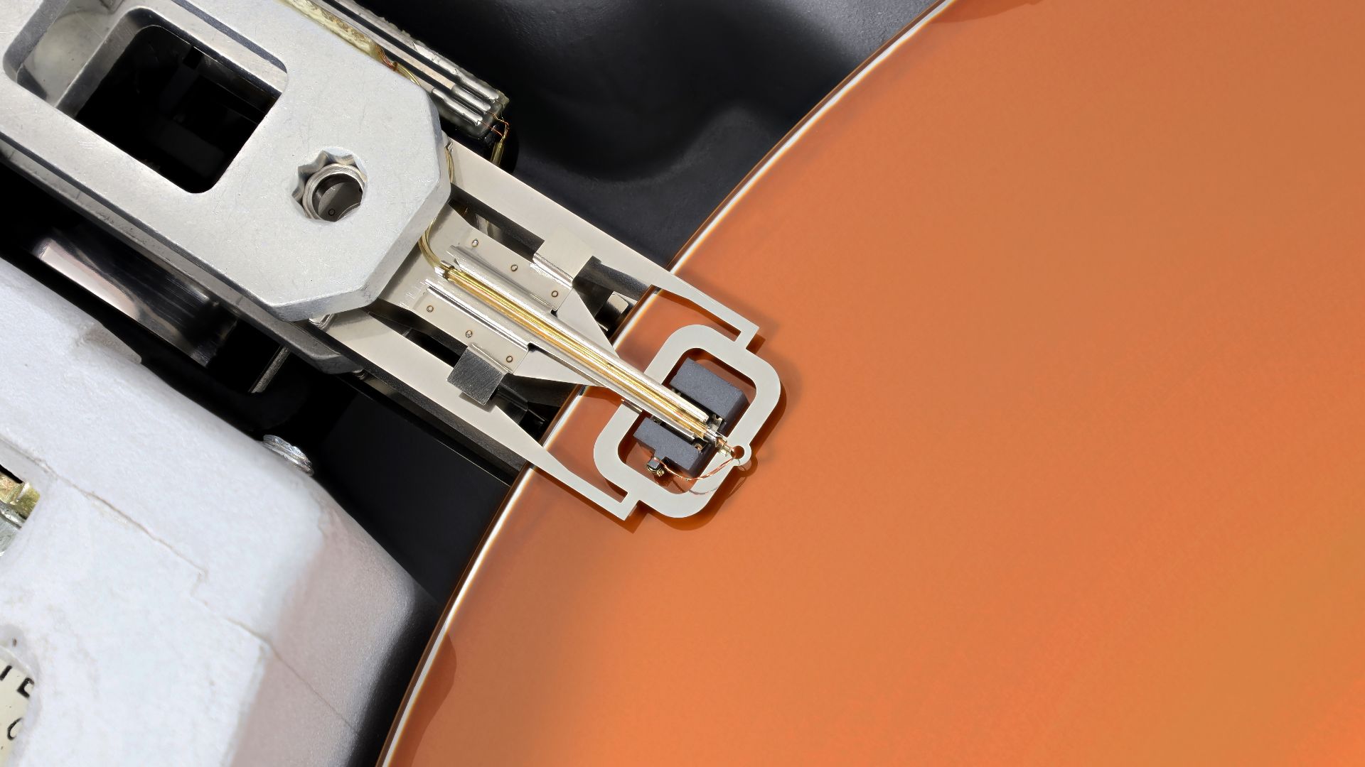 File:Shugart SA1004 HDD- R W disk head.jpg