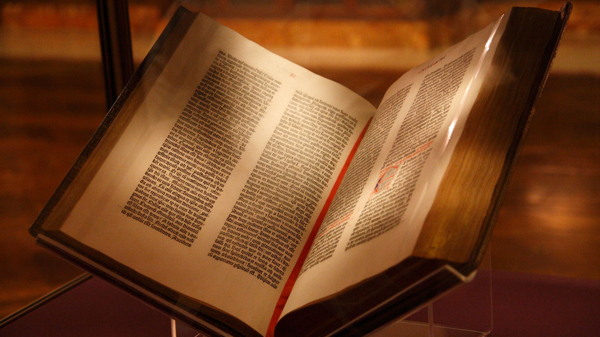 File:Gutenberg Bible, New York Public Library, USA. Pic 01.jpg
