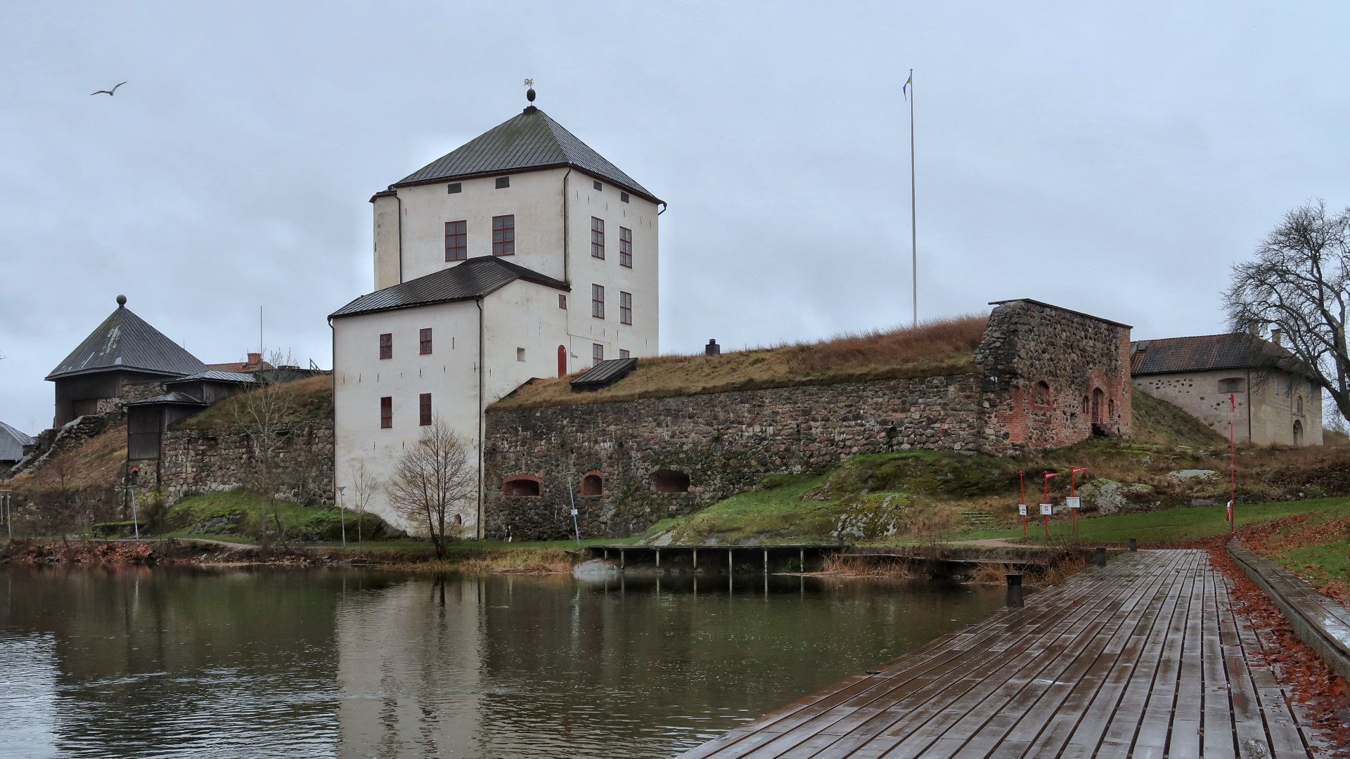 File:Nyköpingshus nov. 2020.jpg