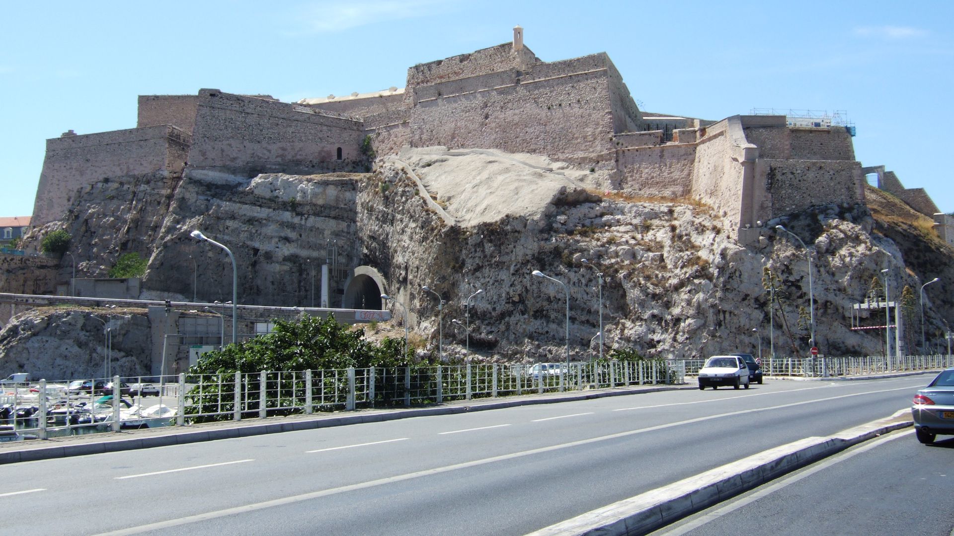 File:Marseille Fort Saint Nicolas.jpg