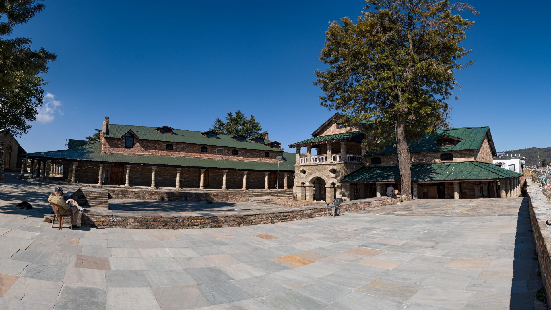 File:Malla Mahal, Almora.jpg