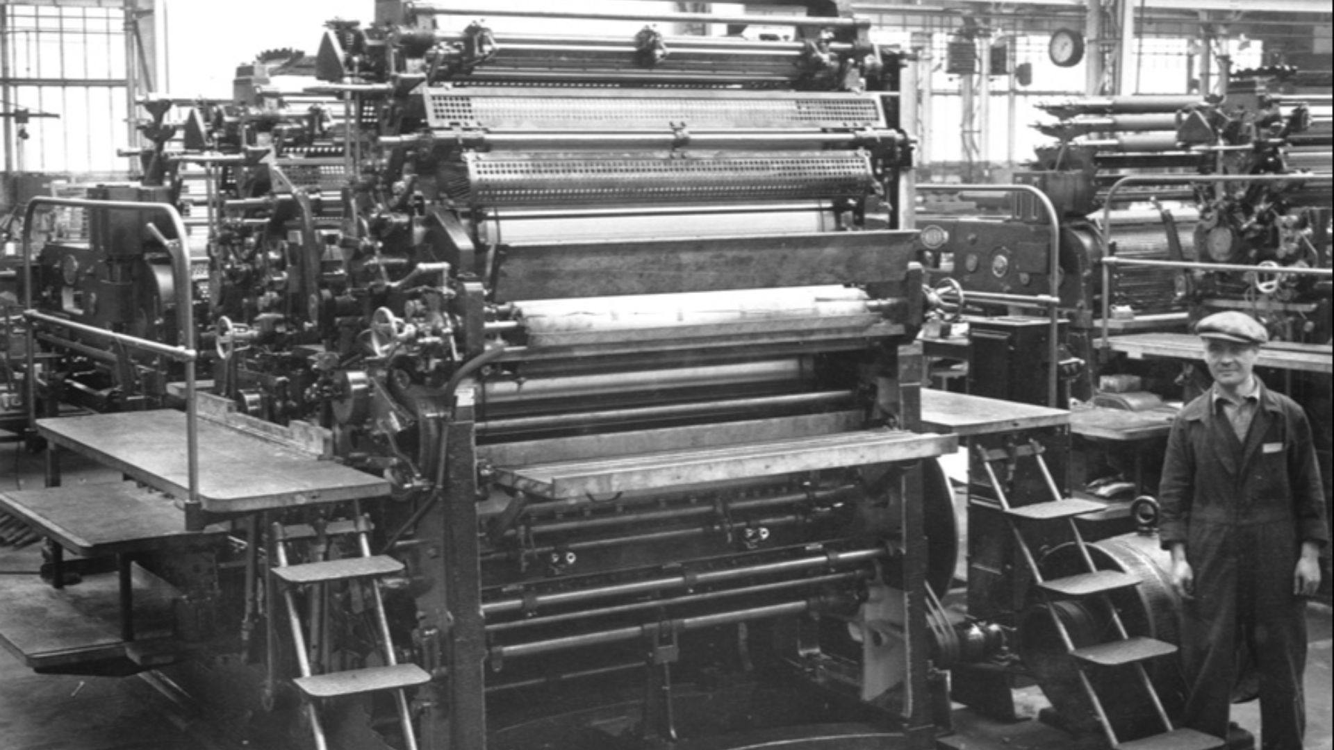File:Printing press manufactured by Vickers Armstrong (19385280159).jpg