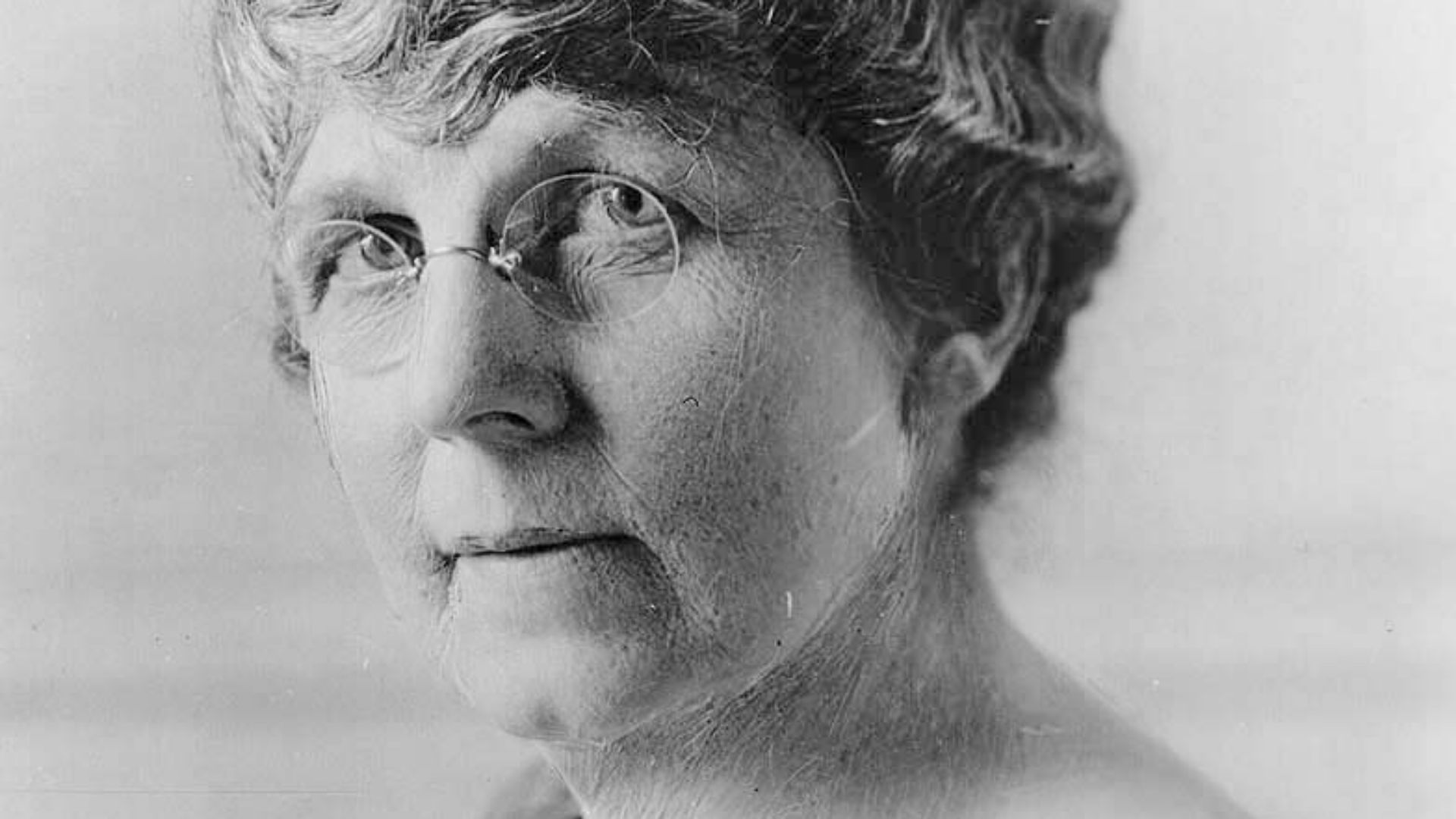 File:Florence Kling Harding-01.jpg