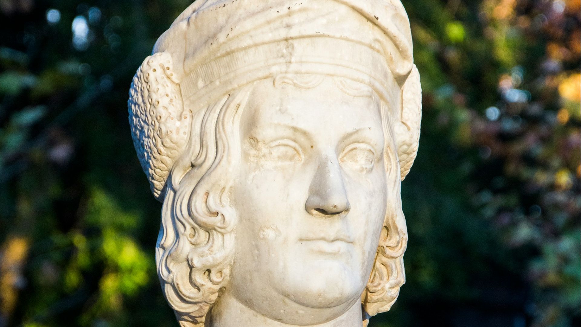 C. Colombo head bust