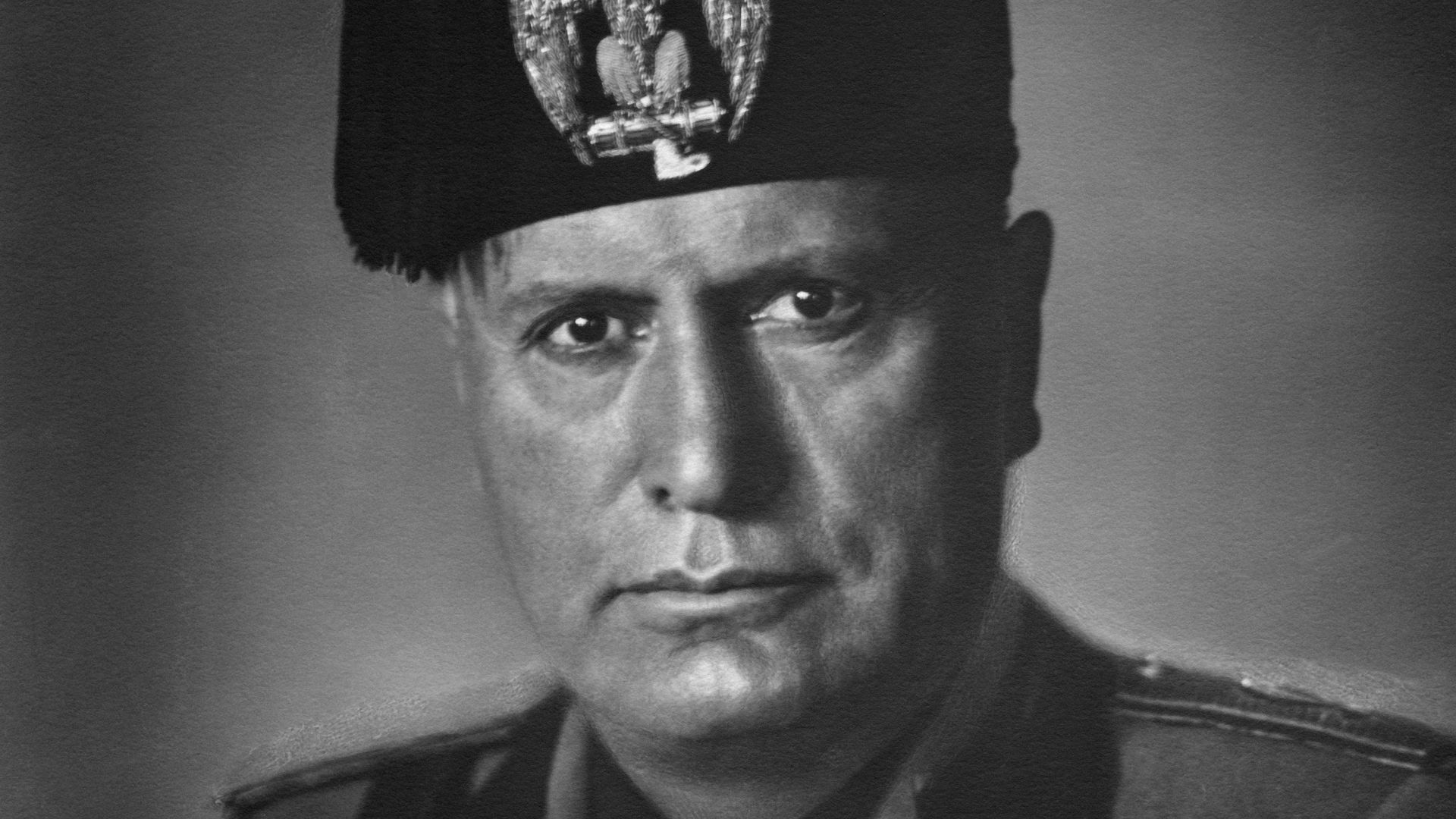 File:Duce Benito Mussolini.jpg