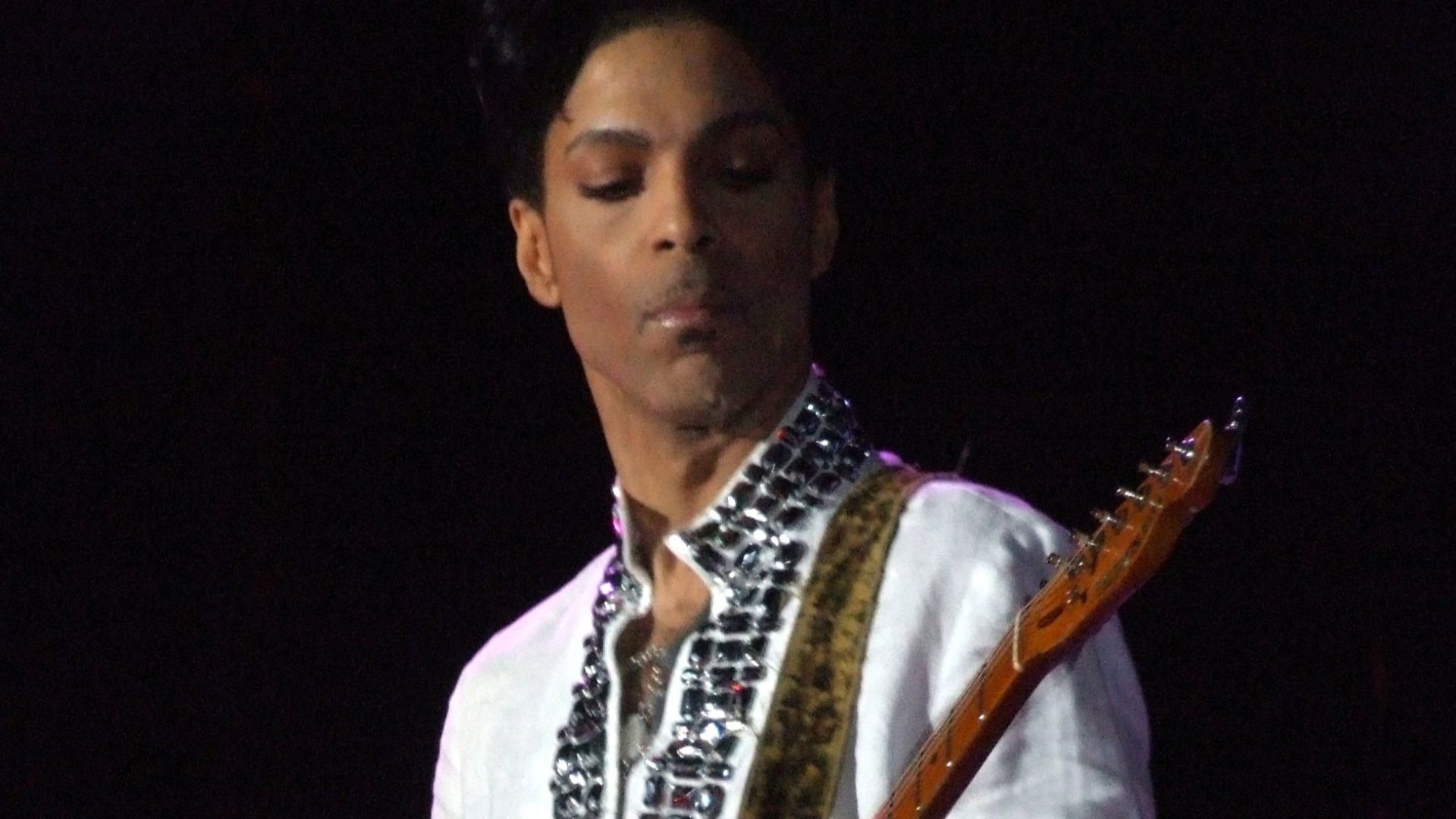 File:Prince at Coachella (cropped).jpg