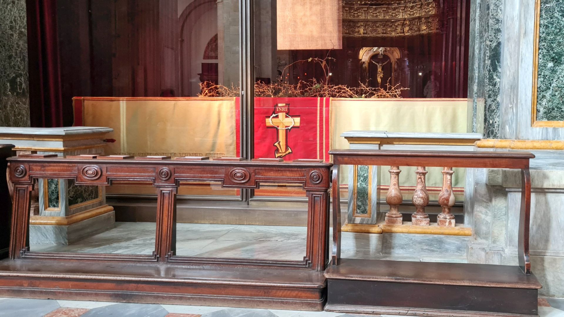 File:Shroud of Turin.jpg