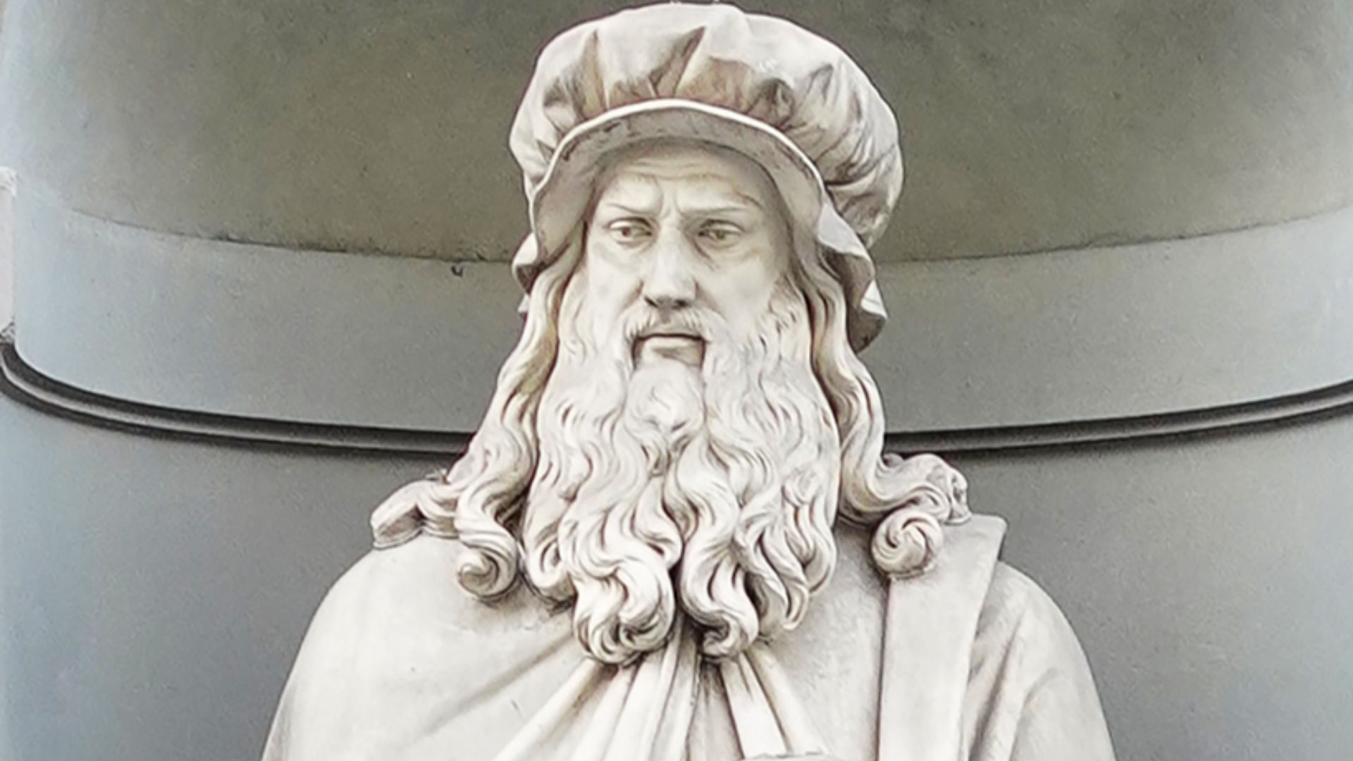 File:Statue of Leonardo da Vinci (Uffizi).jpg