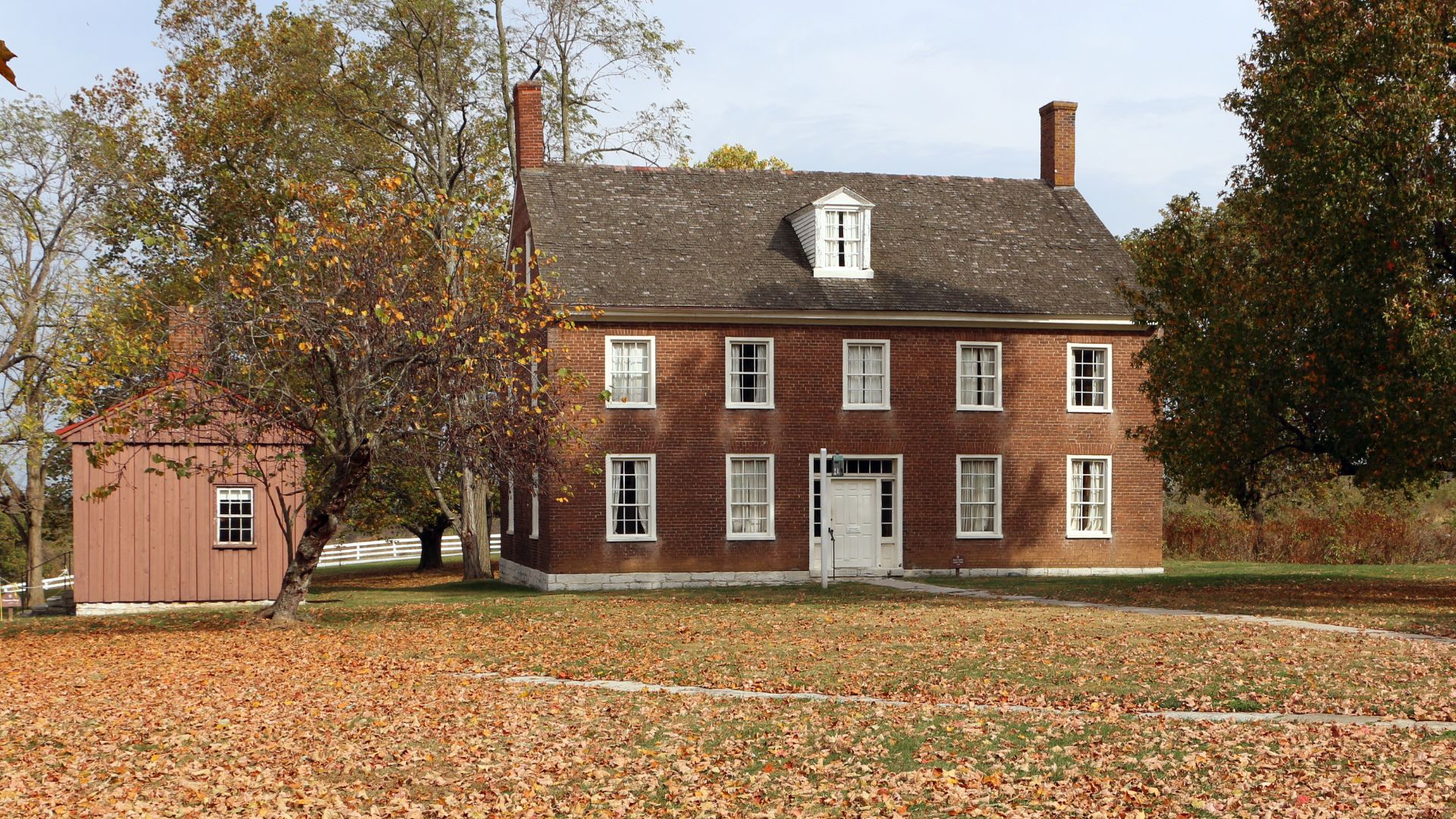 File:Harrodsburg KY, shaker village di pleasant hill, edificio 02.jpg