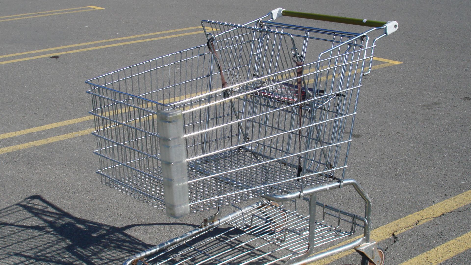 File:Shopping cart New York.jpg