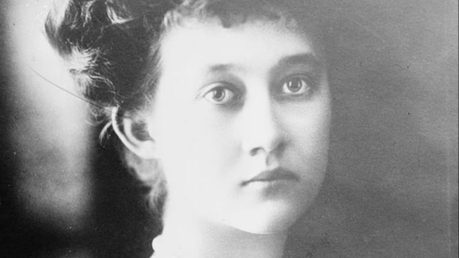 File:Marie-Adélaïde, Grand Duchess of Luxembourg 2.jpg