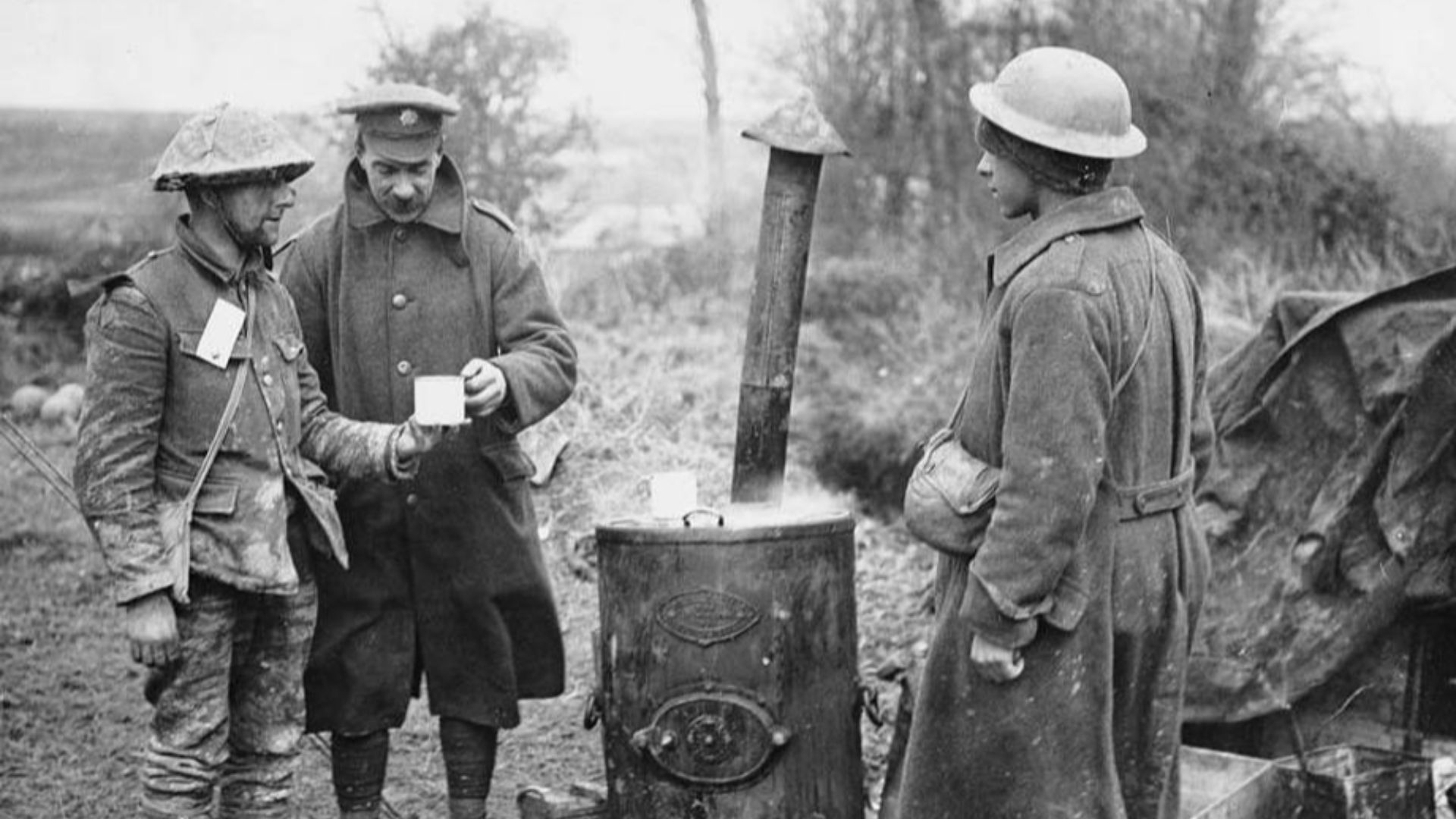 File:Cup of coffee for the wounded (4688586476).jpg