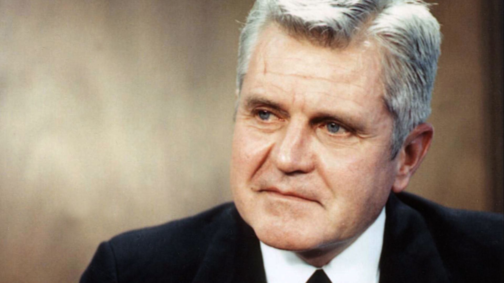 File:US Navy 050706-N-0000X-001 Vice Admiral James B. Stockdale.jpg