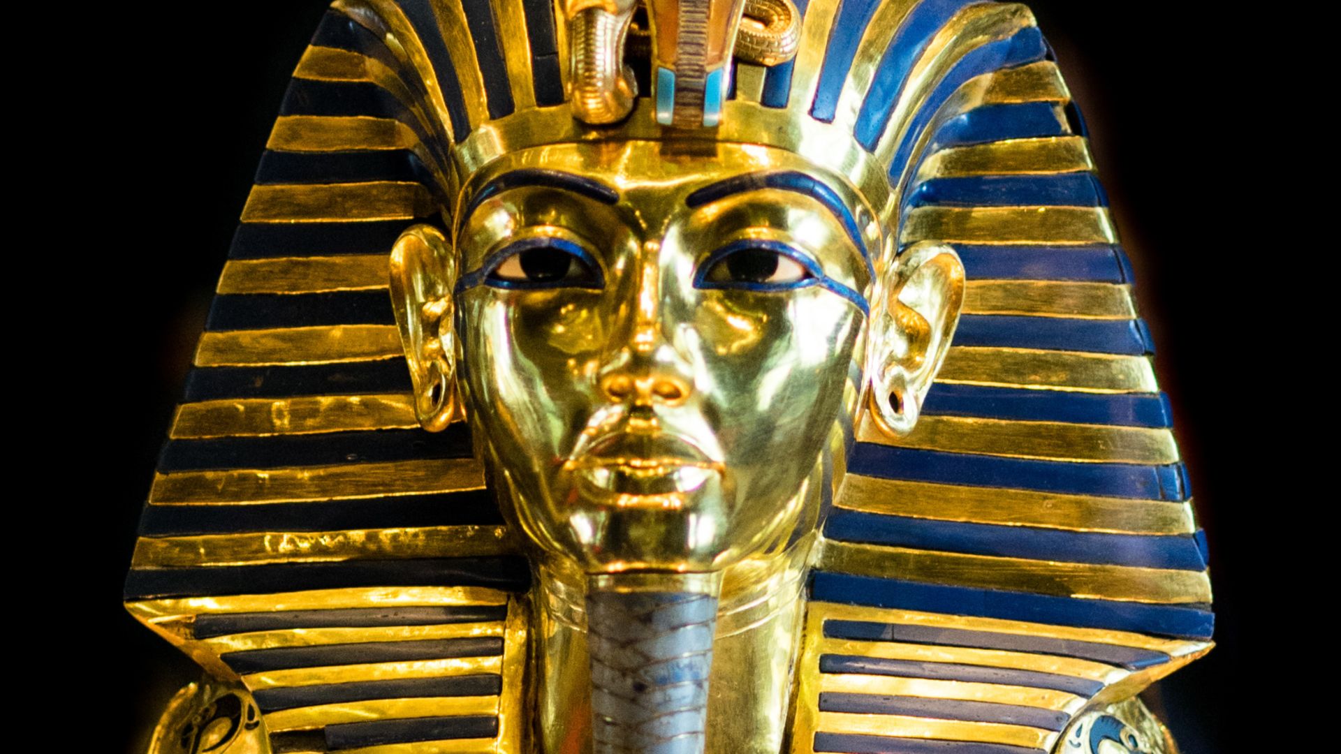 File:King Tut Burial Mask.jpg
