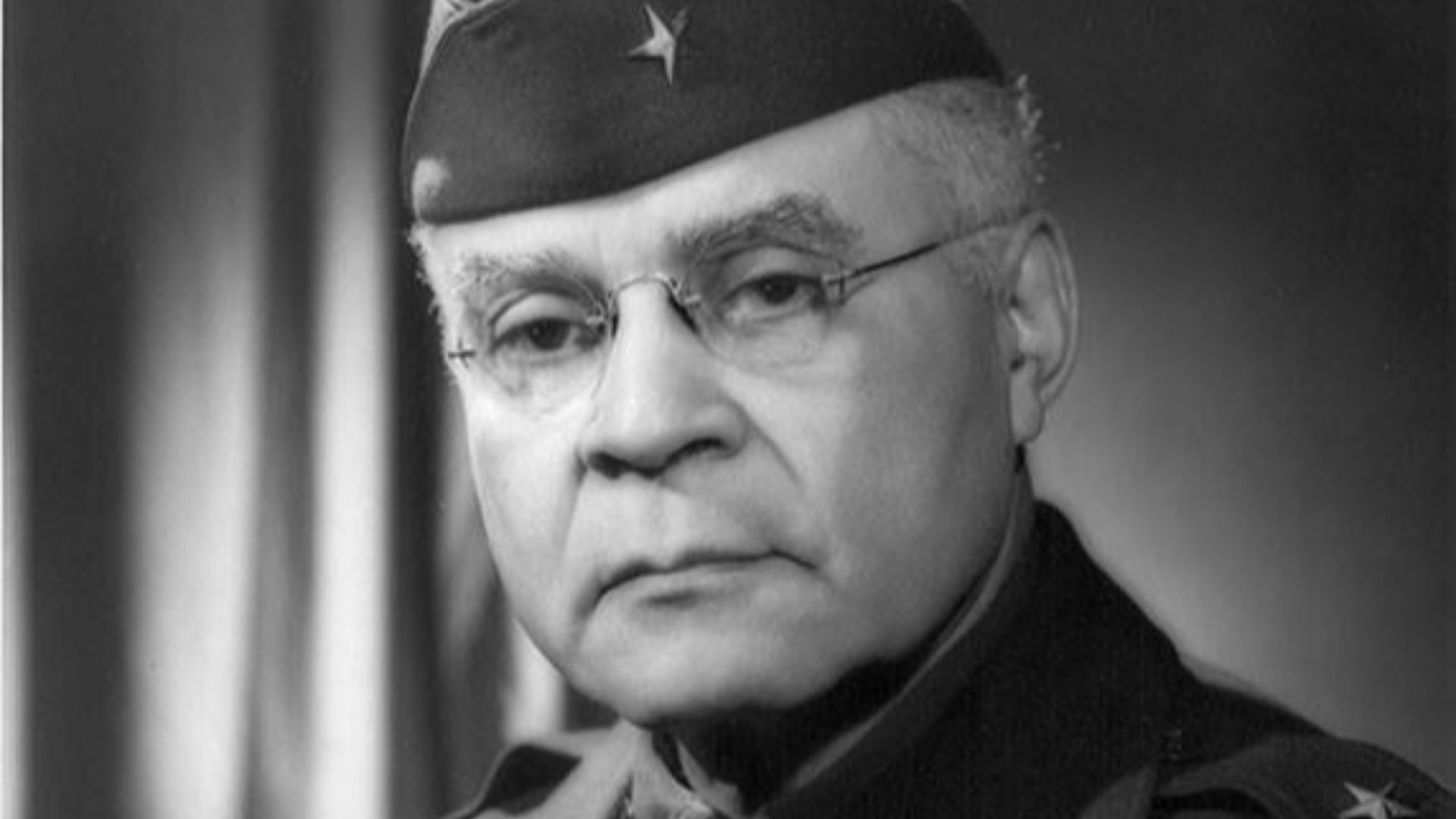 File:Benjamin O. Davis Sr. (US Army brigadier general) circa 1945.jpg