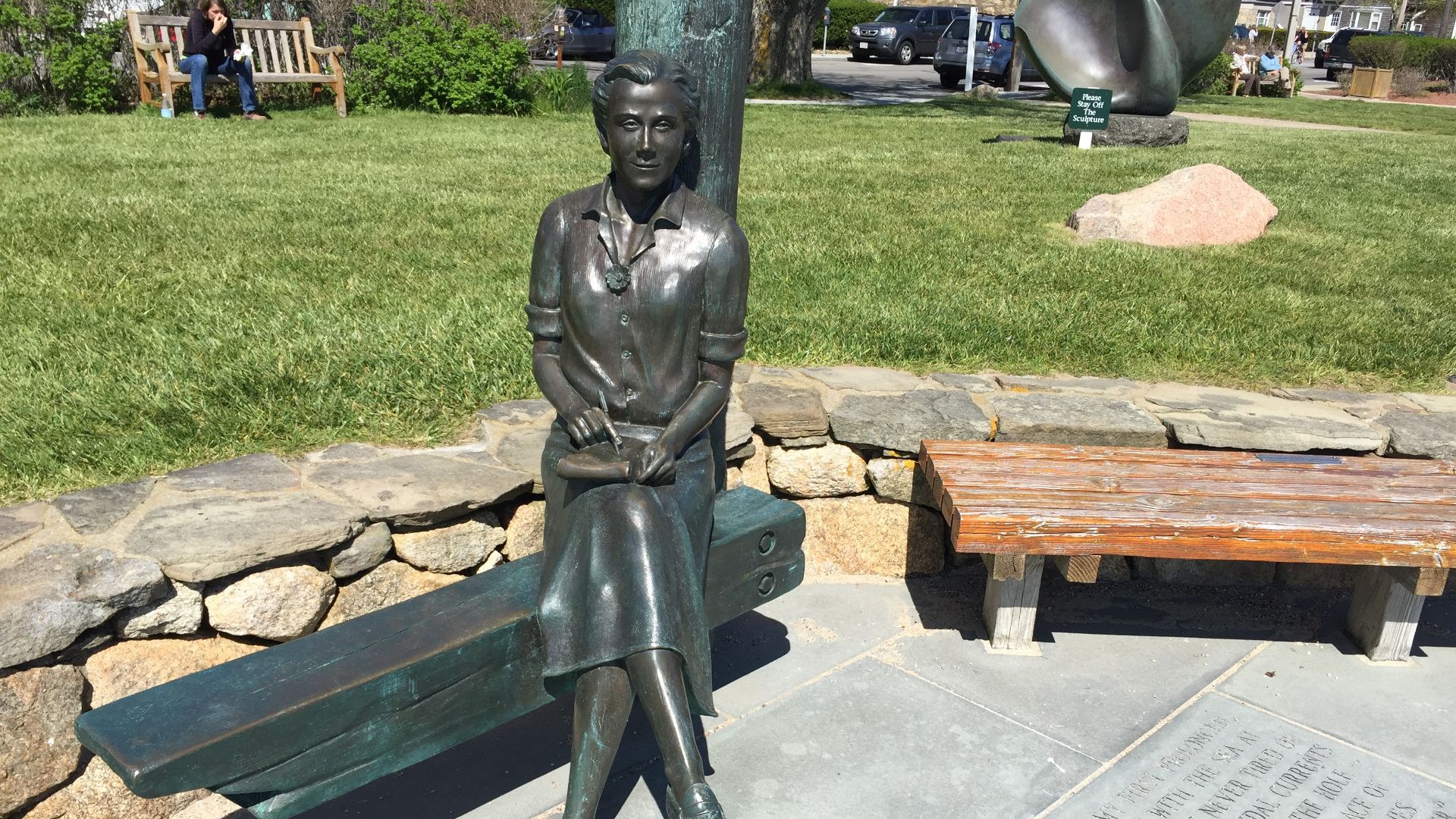 File:Rachel Carson Monument.jpg