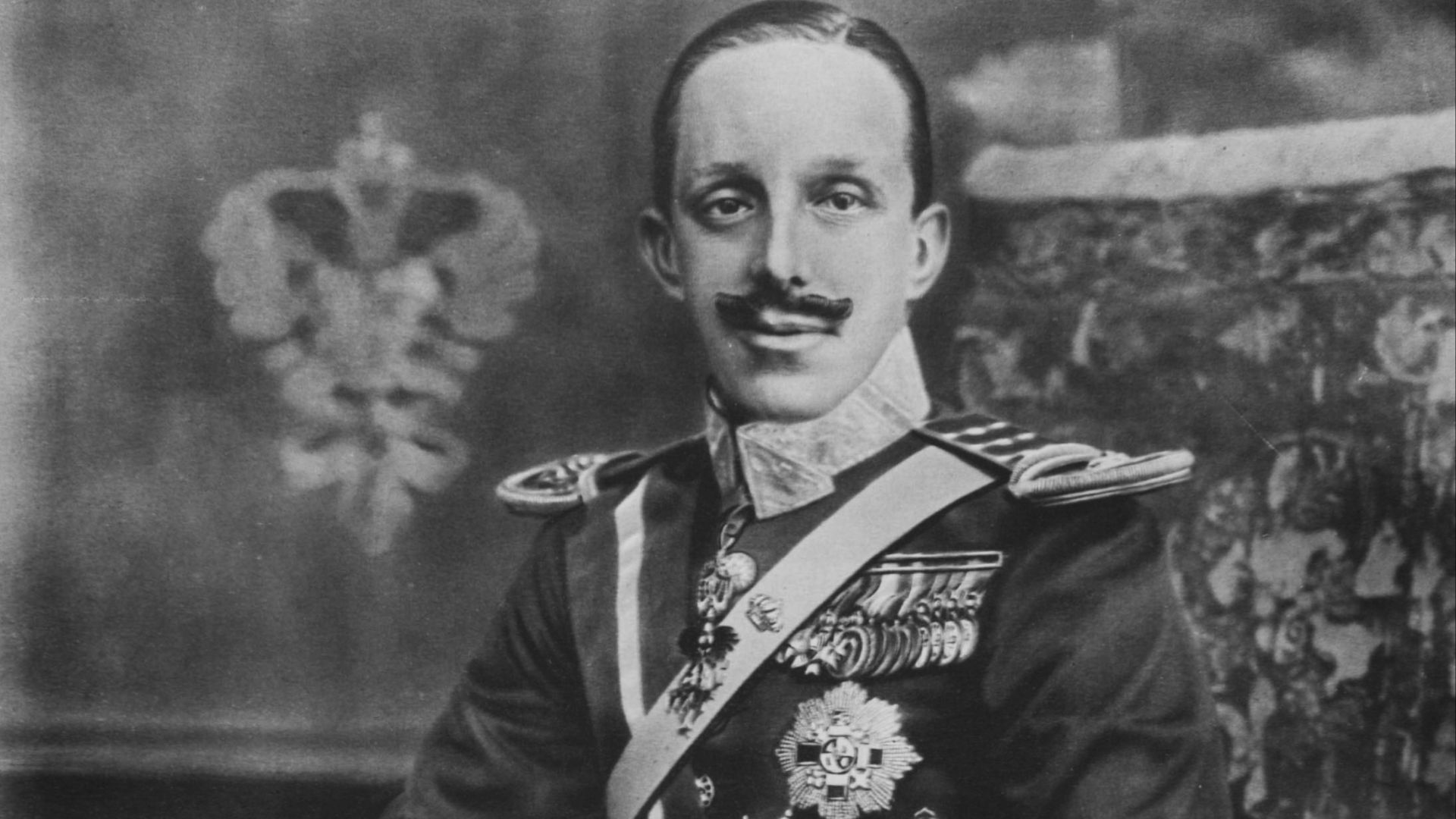 File:Rey Alfonso XIII de España, by Kaulak.jpg