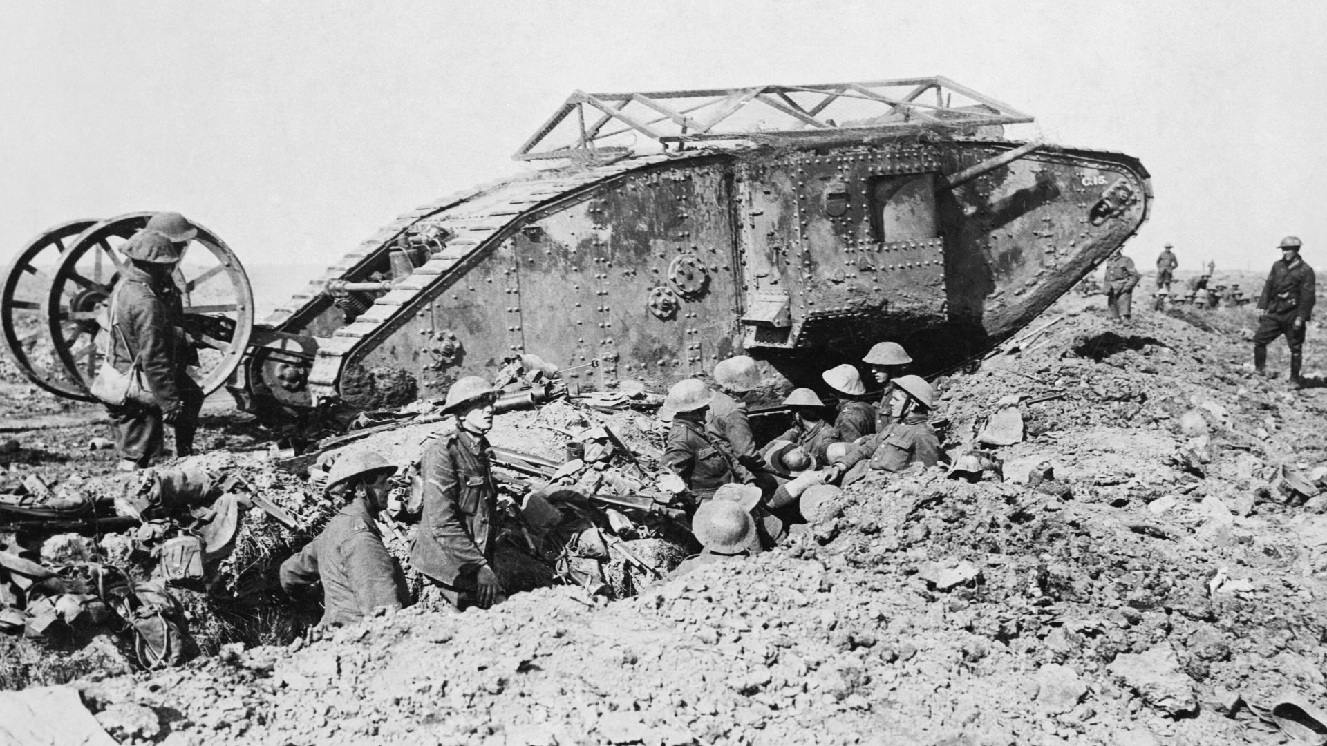 File:British Mark I male tank Somme 25 September 1916.jpg