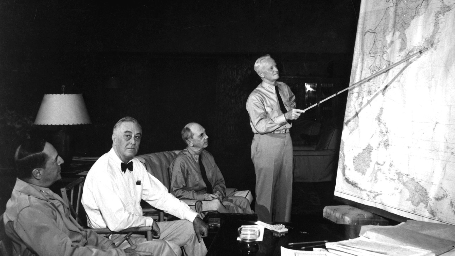 File:FDR conference 1944 HD-SN-99-02408.JPEG