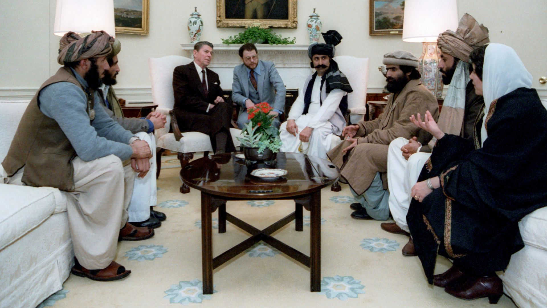 File:Reagan sitting with people from the Afghanistan-Pakistan region in February 1983.jpg