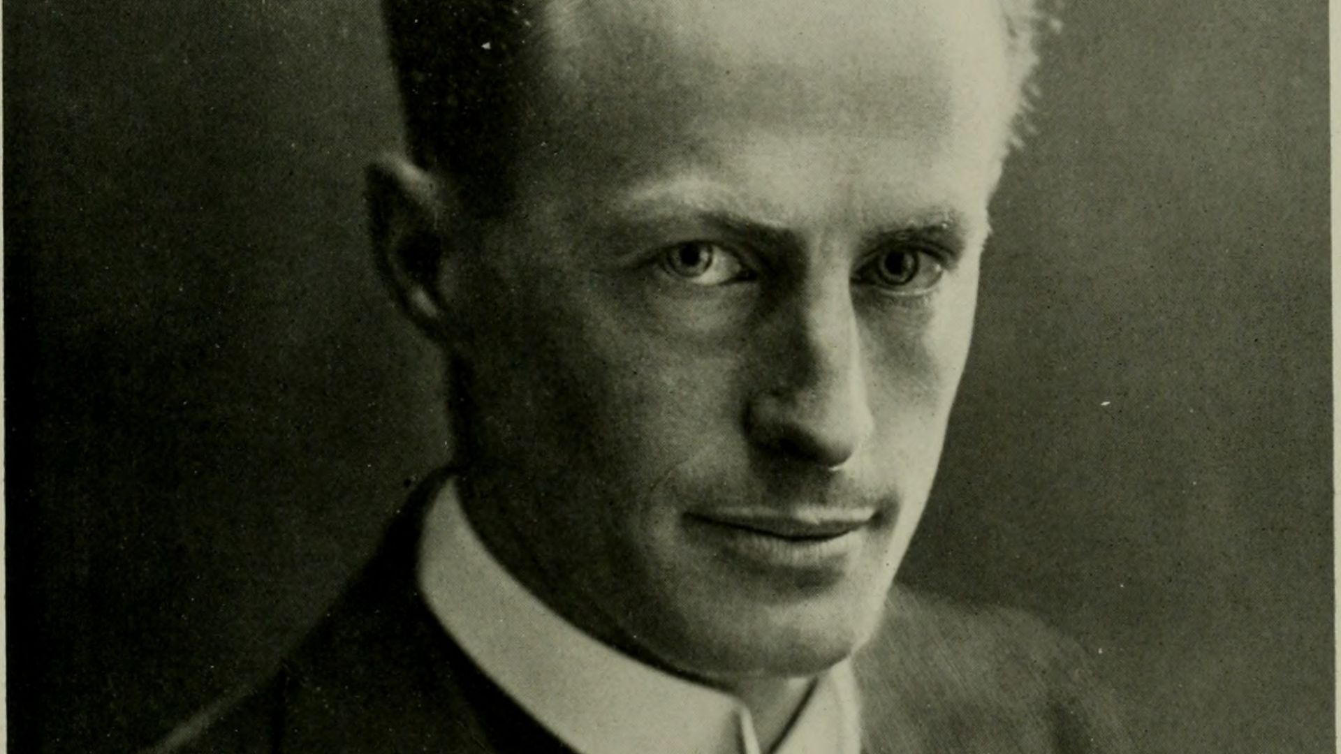 File:Sir Douglas Mawson, 1914.jpg