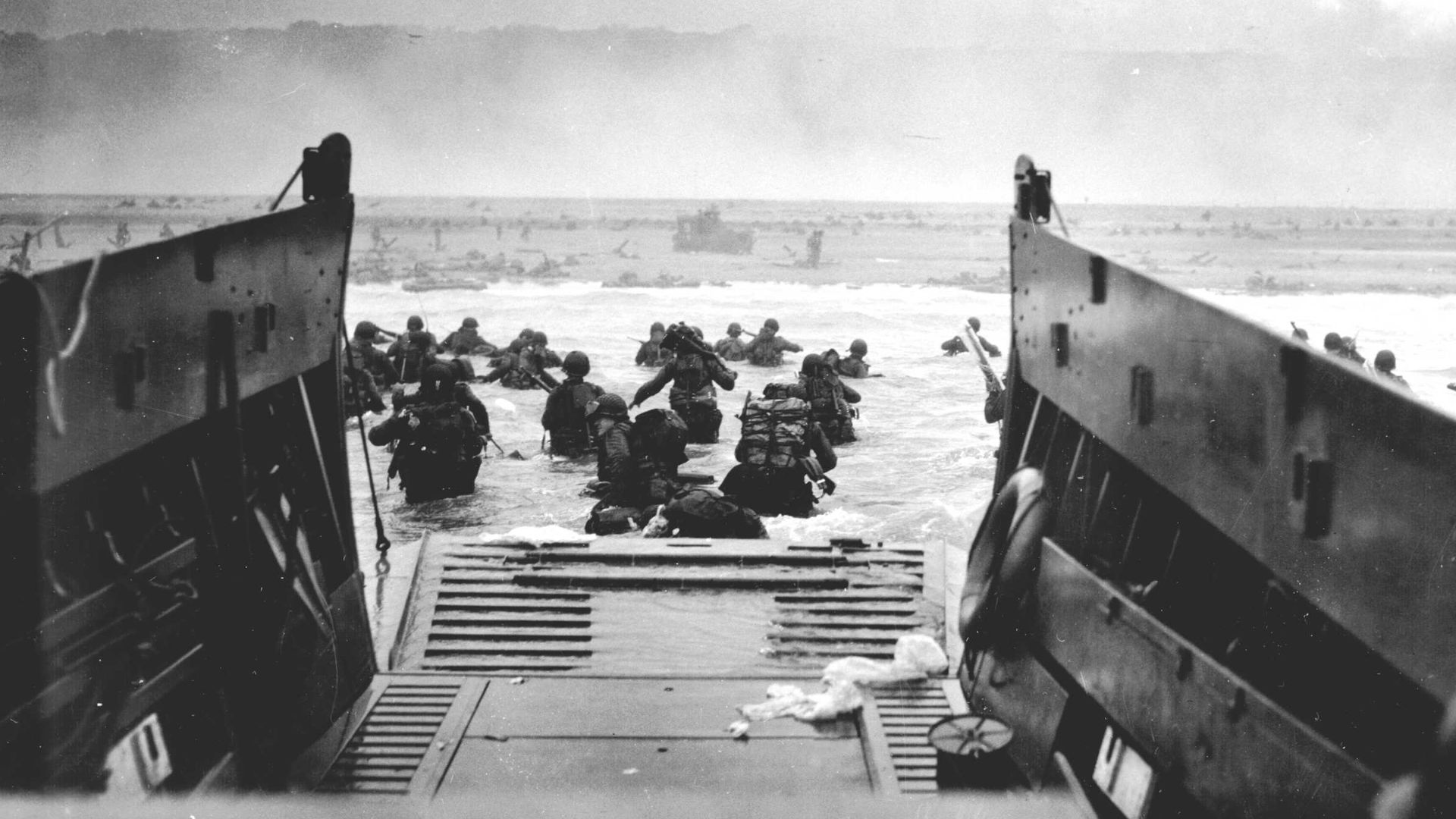 File:1944 NormandyLST.jpg