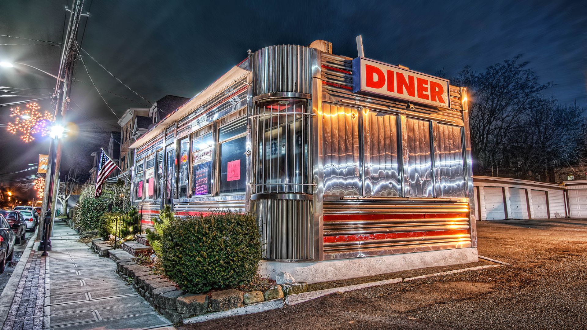 File:A 50's Style Diner.jpg