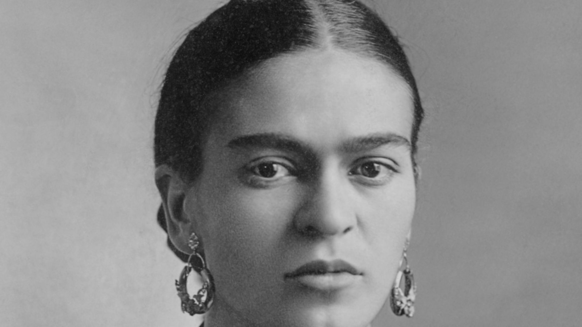 File:Frida Kahlo, by Guillermo Kahlo.jpg