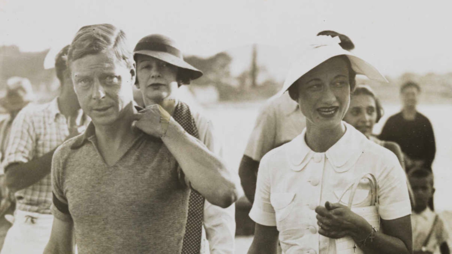 File:King Edward VIII and Mrs Simpson on holiday in Yugoslavia, 1936.jpg