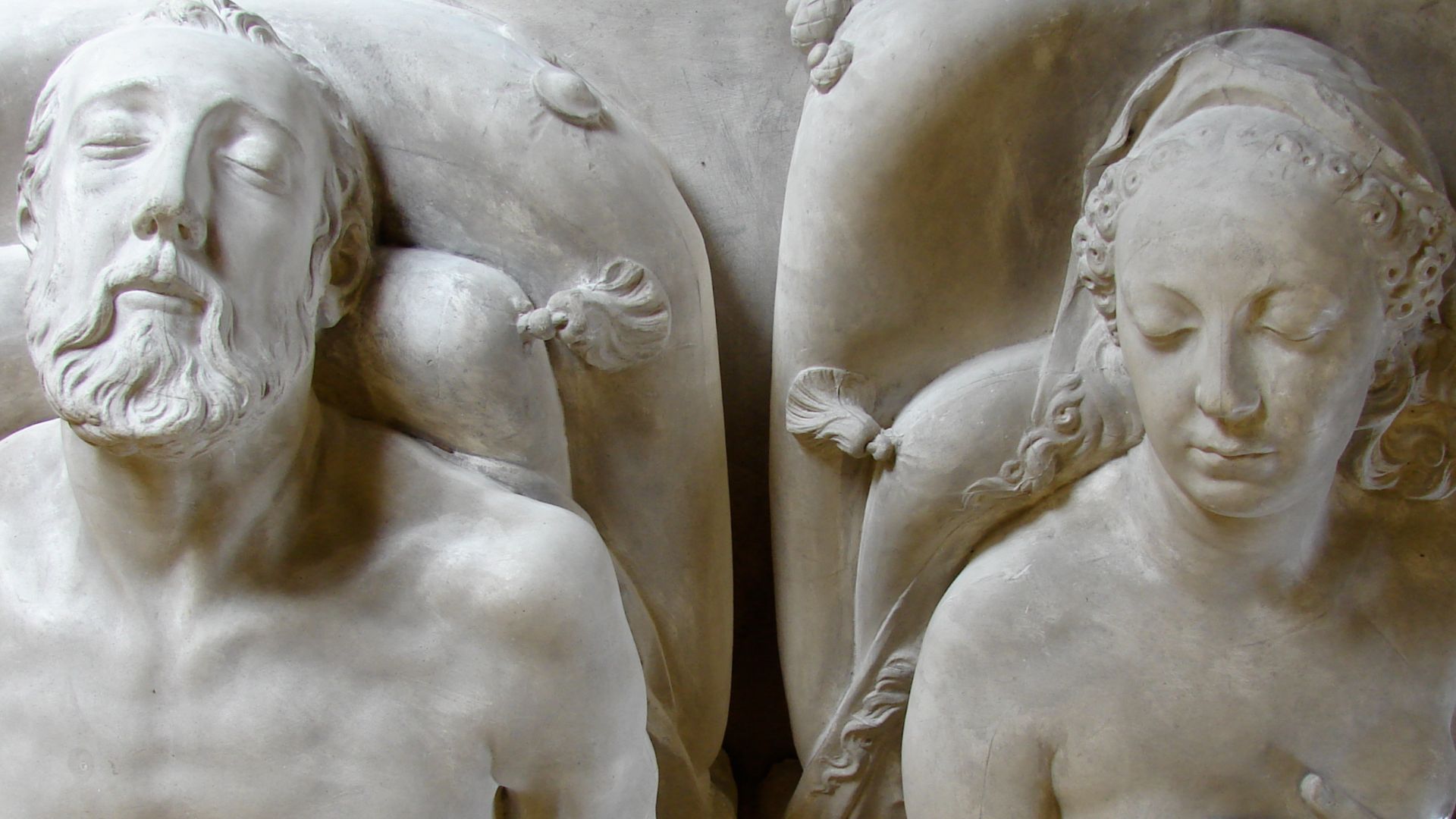 File:Henri II Catherine de Médicis Pilon.JPG