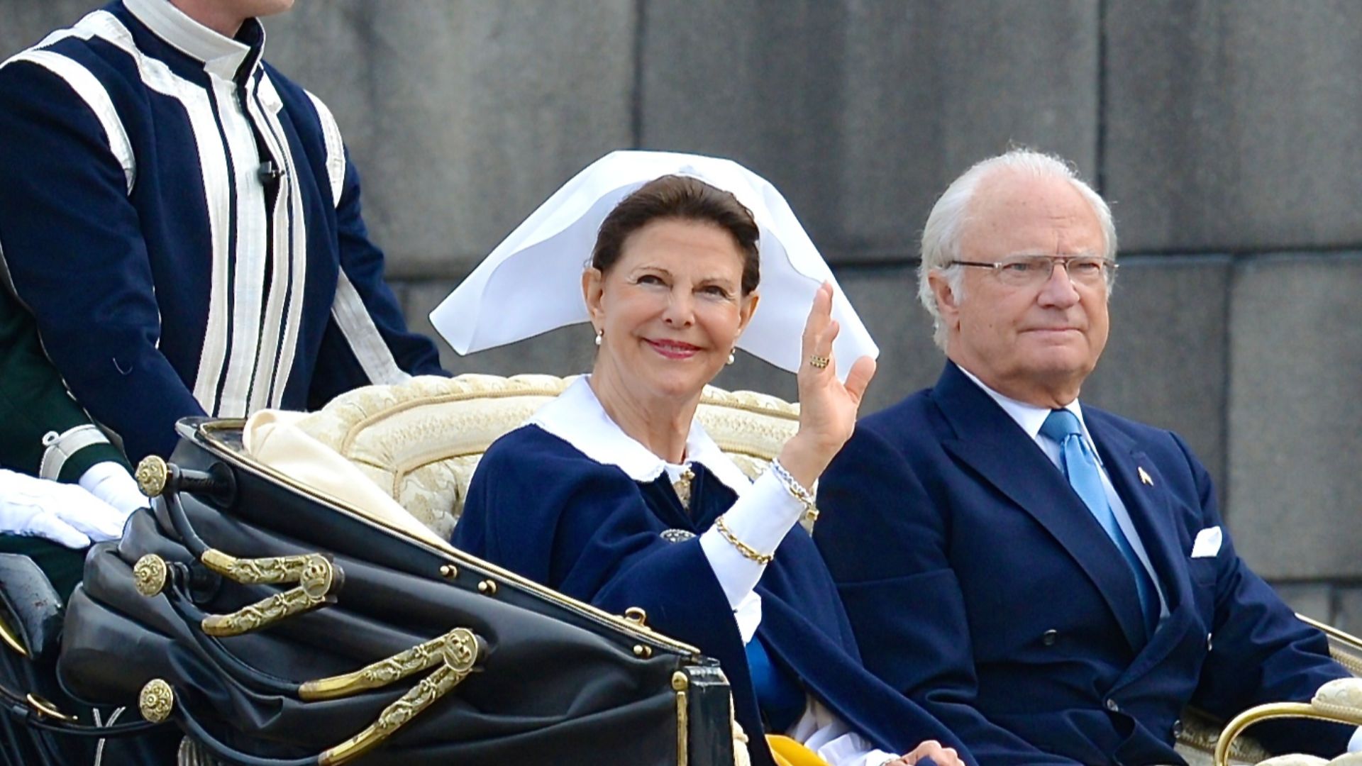 File:King Carl XVI Gustaf and Queen Silvia of Sweden at National Day 2014.jpg