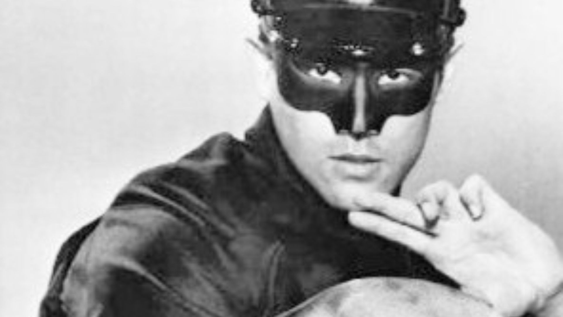 File:Bruce Lee as Kato in The Green Hornet 1966 (cropped).jpg