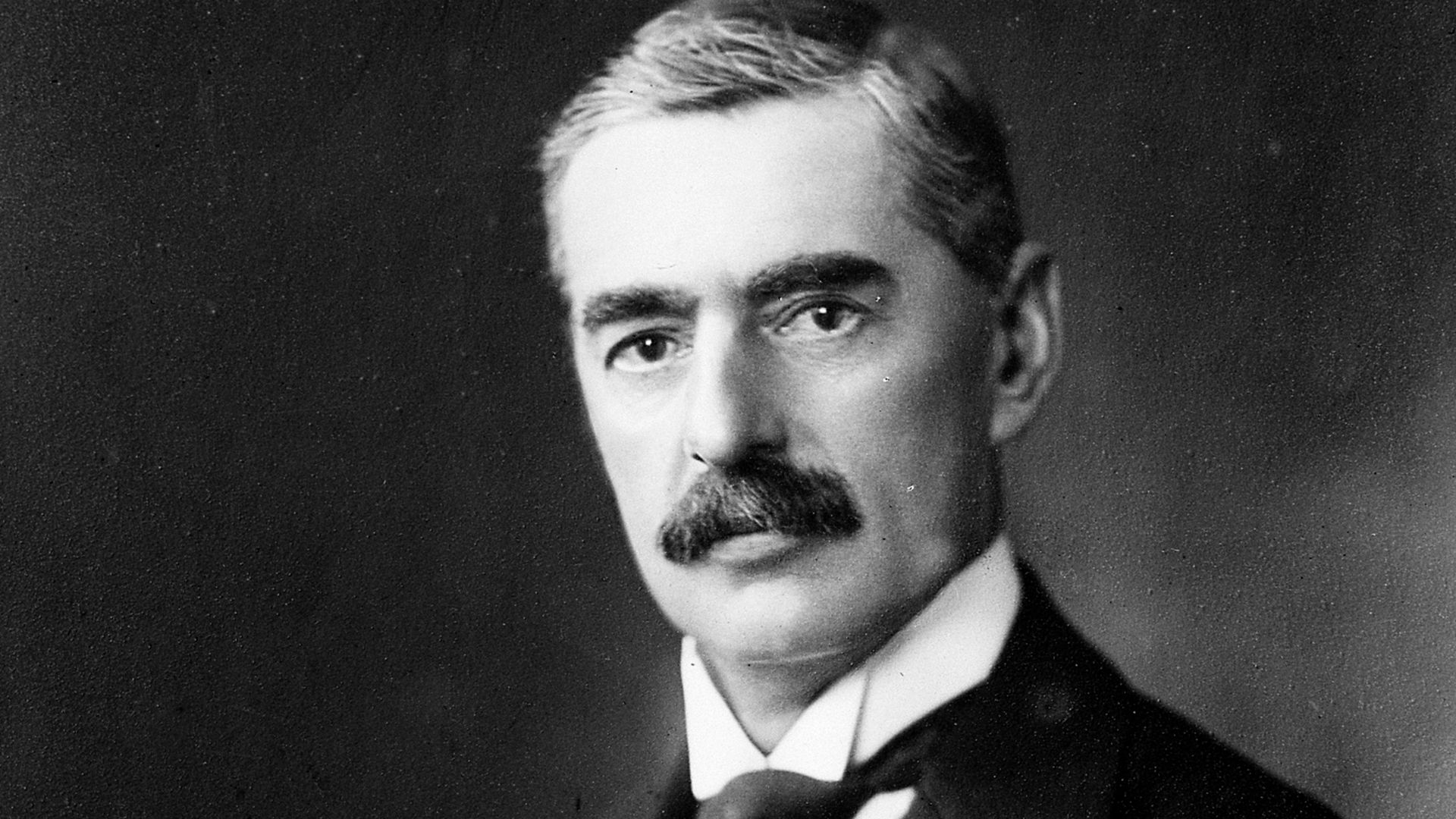 File:Right Honourable Neville Chamberlain. Wellcome M0003096.jpg