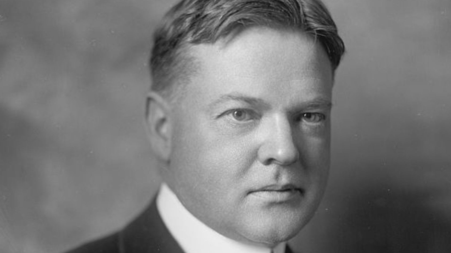 File:Herbert Hoover 1917.jpg